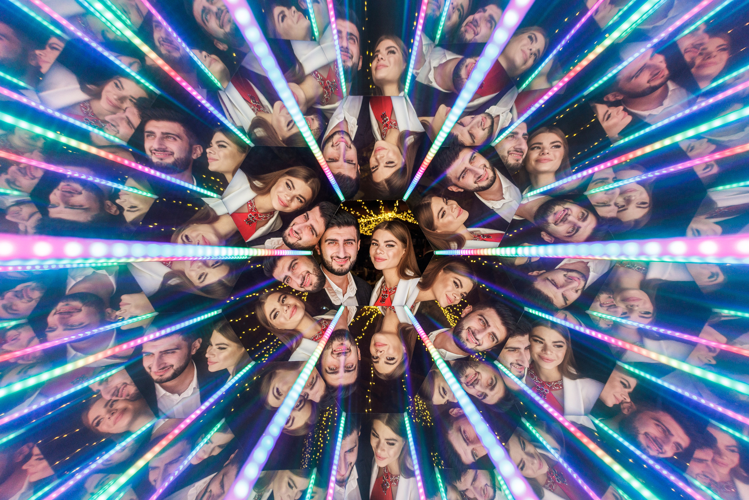 Калейдоскоп на свадьбе Алексея и Ання. Аренды интерактивных фотозон в Харькове