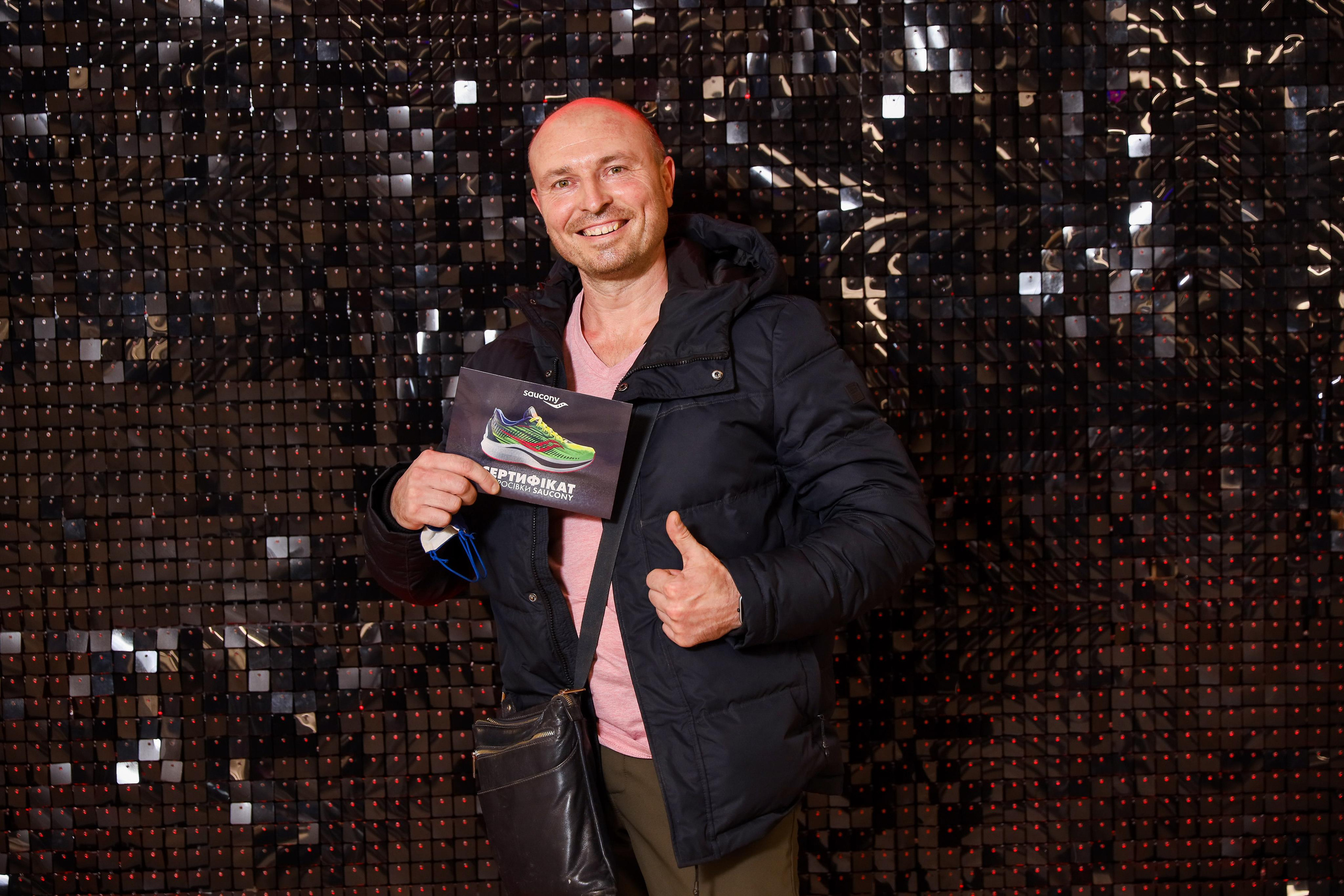 Фотомозаїка на 580 фото для ТРЦ Караван. Аренды интерактивных фотозон в Харькове