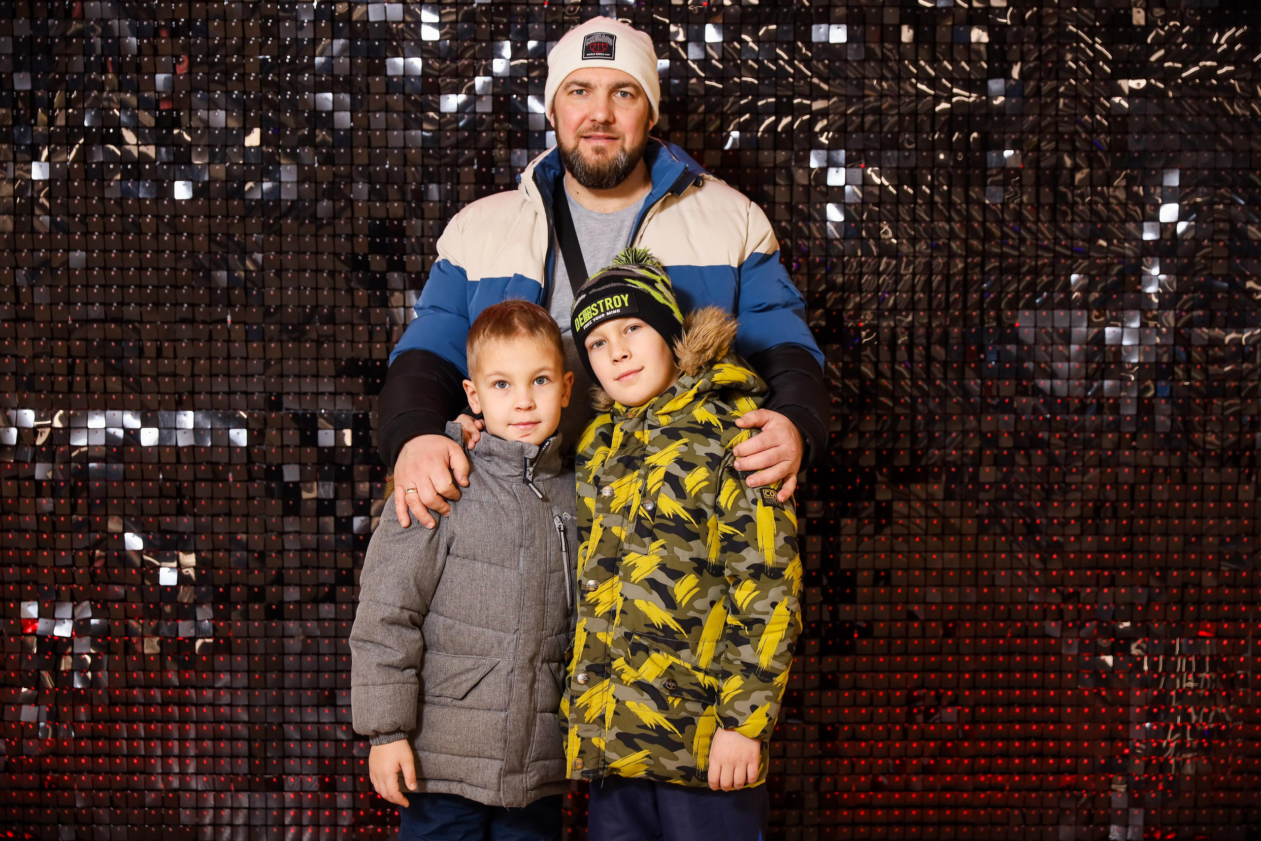 Фотомозаїка на 580 фото для ТРЦ Караван. Аренды интерактивных фотозон в Харькове