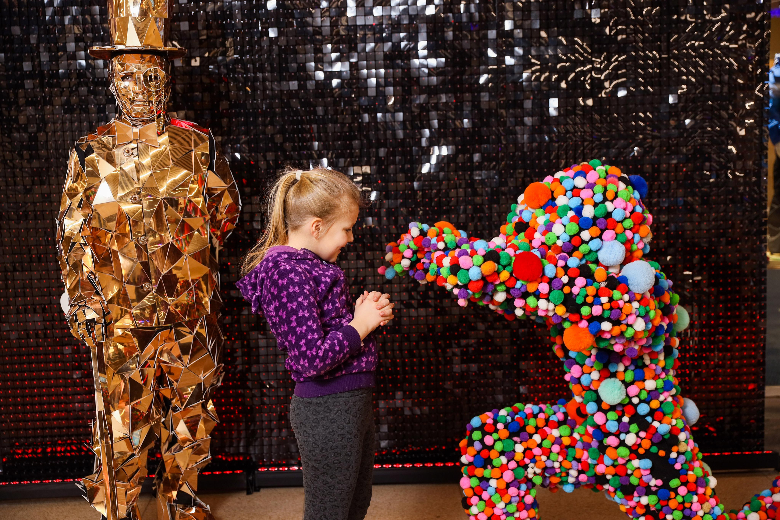 Фотомозаїка на 580 фото для ТРЦ Караван. Аренды интерактивных фотозон в Харькове