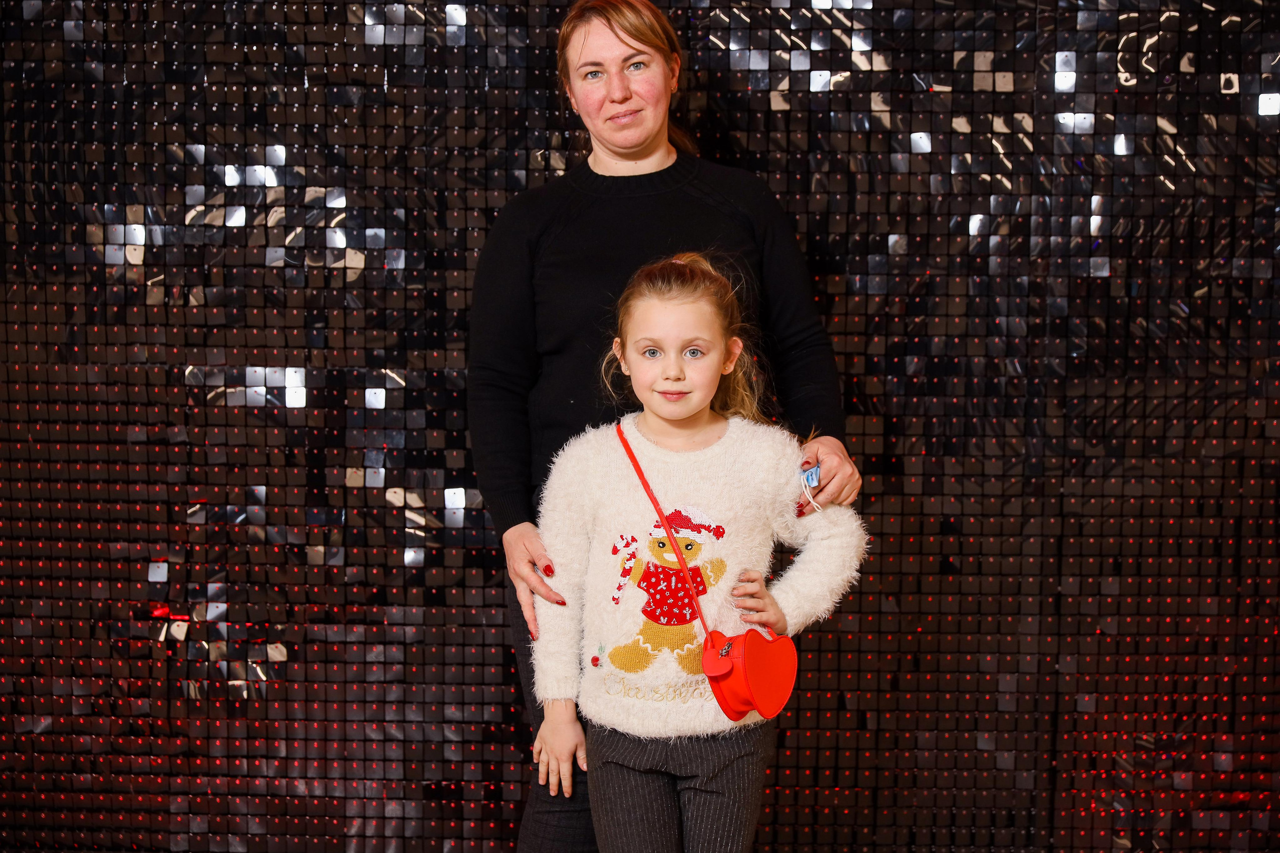 Фотомозаїка на 580 фото для ТРЦ Караван. Аренды интерактивных фотозон в Харькове