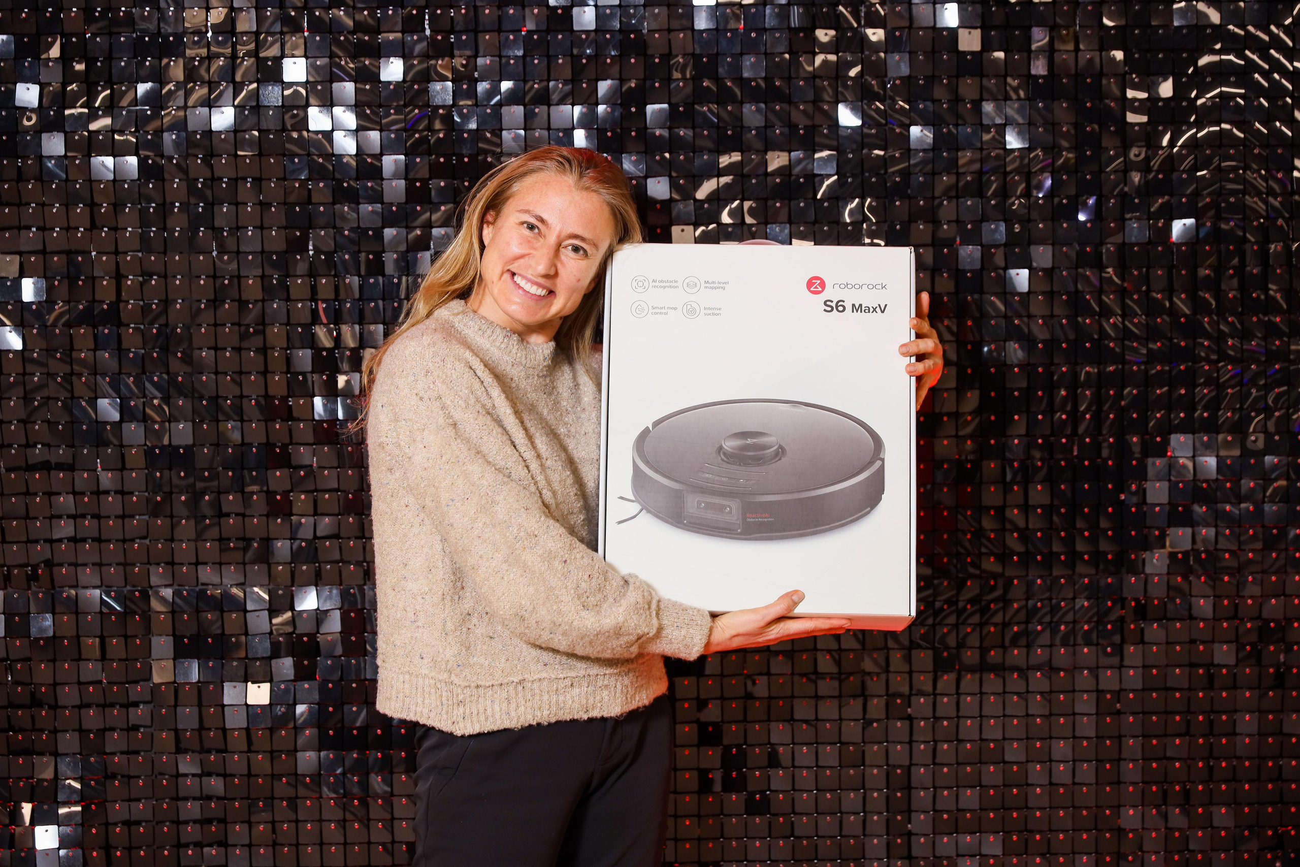 Фотомозаїка на 580 фото для ТРЦ Караван. Аренды интерактивных фотозон в Харькове