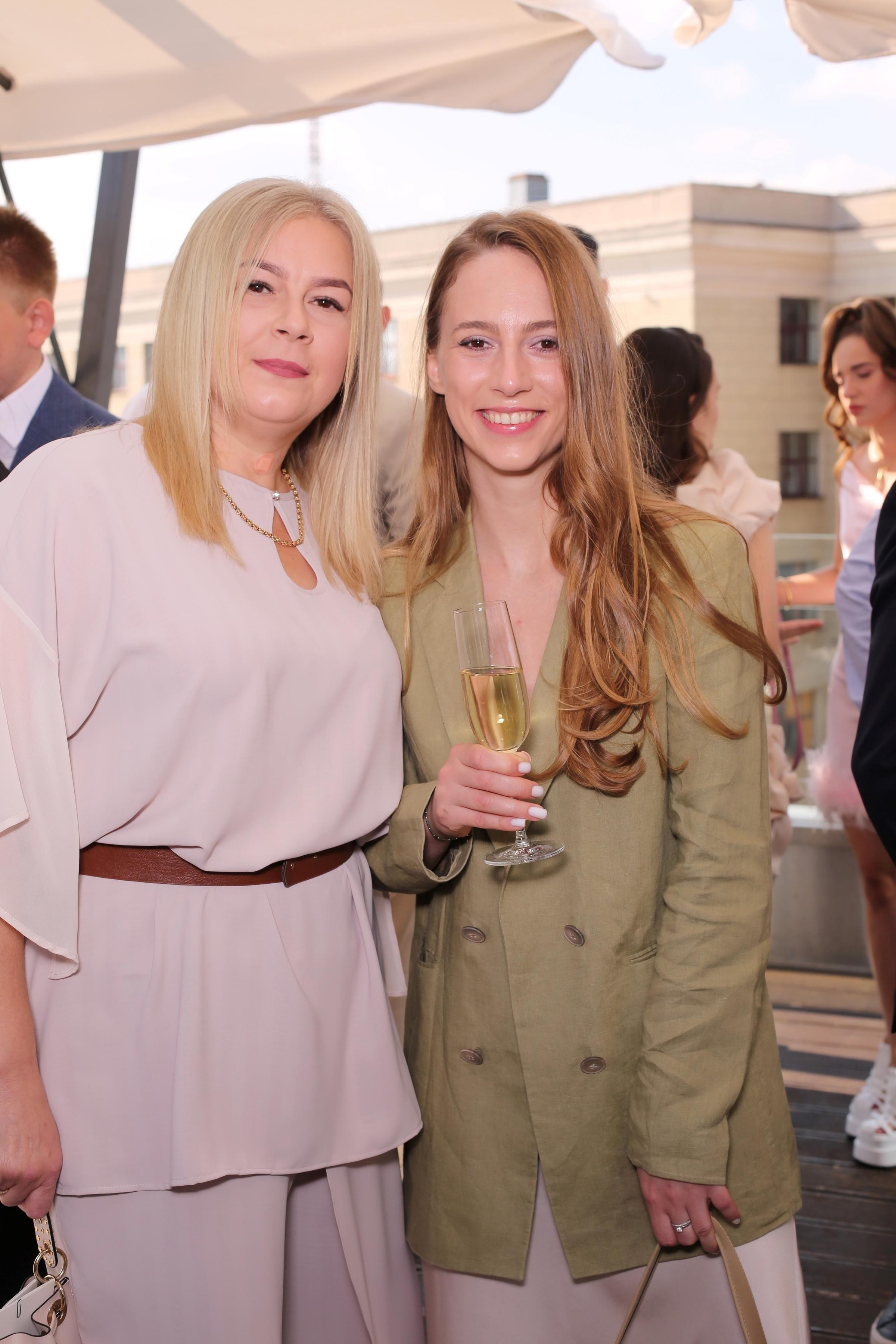 Максим та Іветта (AiR PhotoBox). Оренда інтерактивних фотозон у Харкові