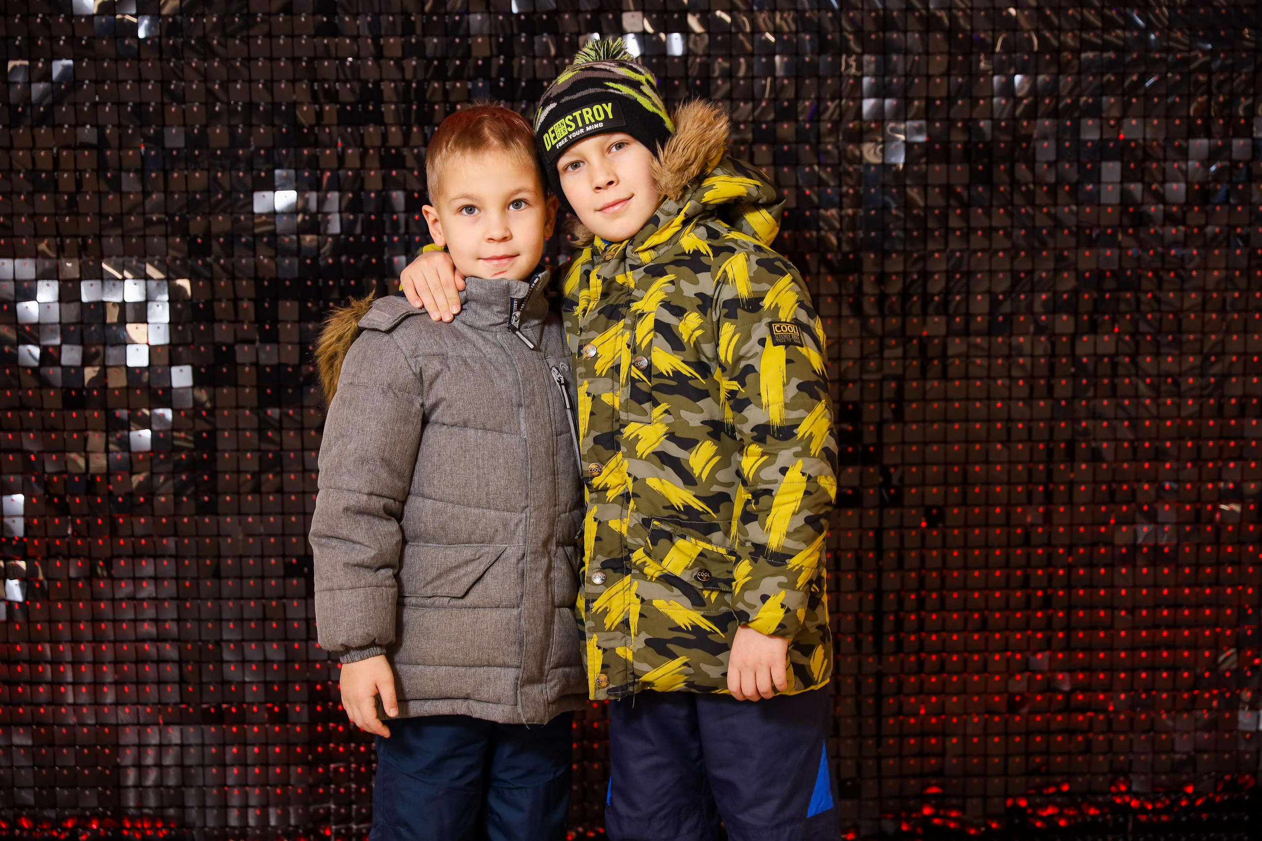 Фотомозаїка на 580 фото для ТРЦ Караван. Аренды интерактивных фотозон в Харькове