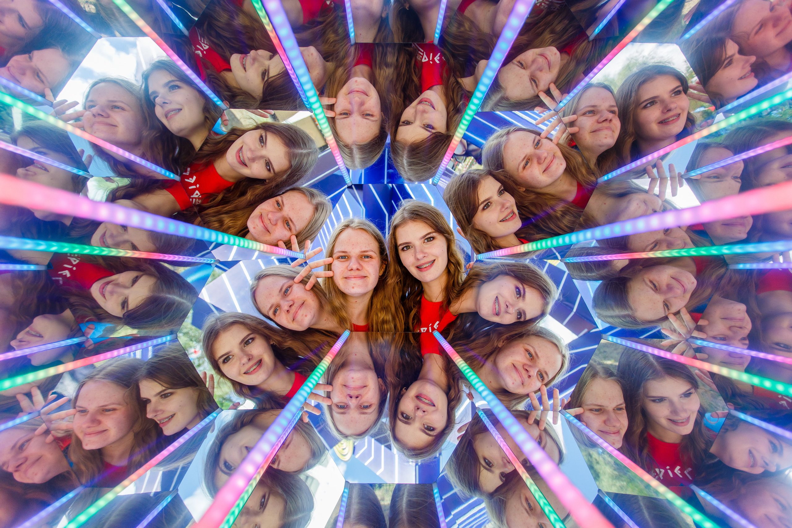 NIX (04.09.2021). Аренды интерактивных фотозон в Харькове