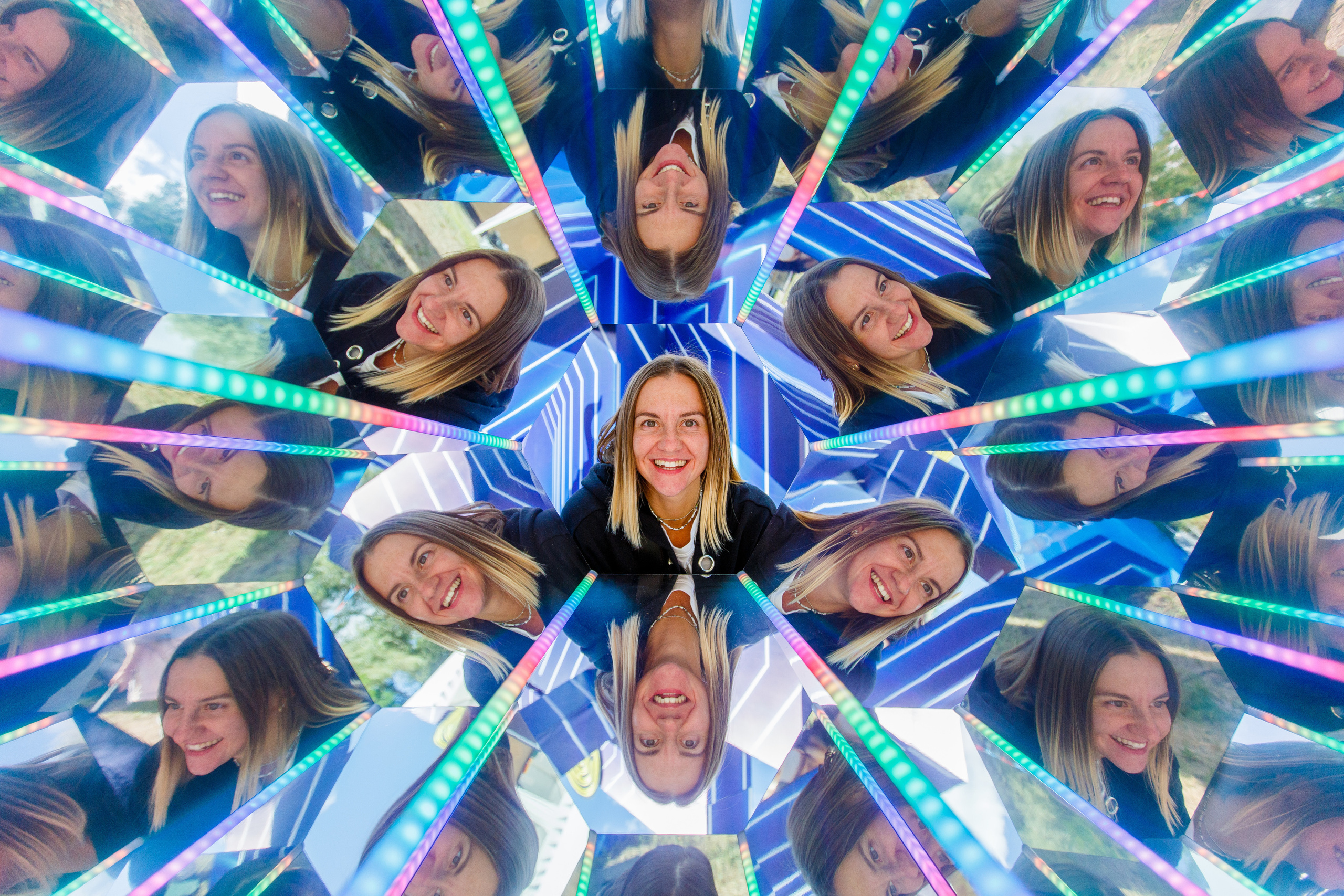 NIX (04.09.2021). Аренды интерактивных фотозон в Харькове