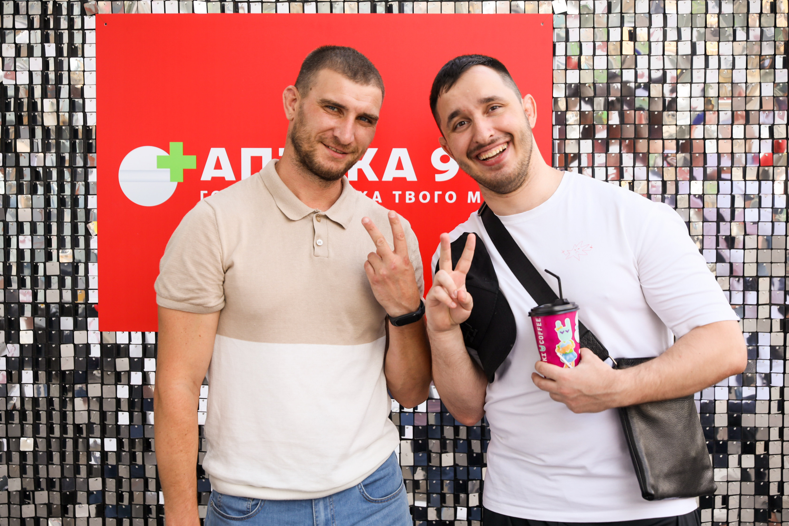 Аптека 911 (Фотомозаїка). Аренды интерактивных фотозон в Харькове