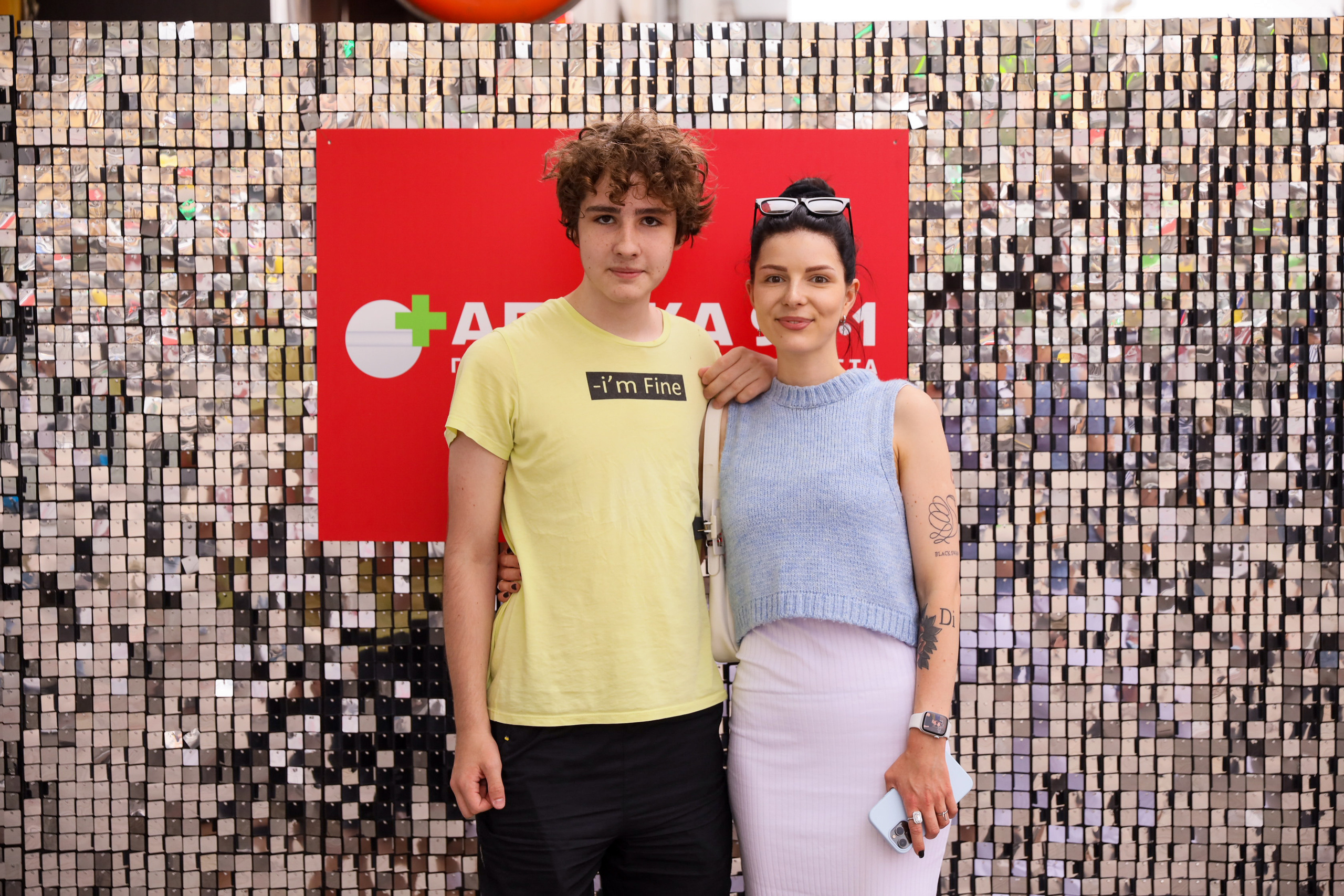 Аптека 911 (Фотомозаїка). Аренды интерактивных фотозон в Харькове