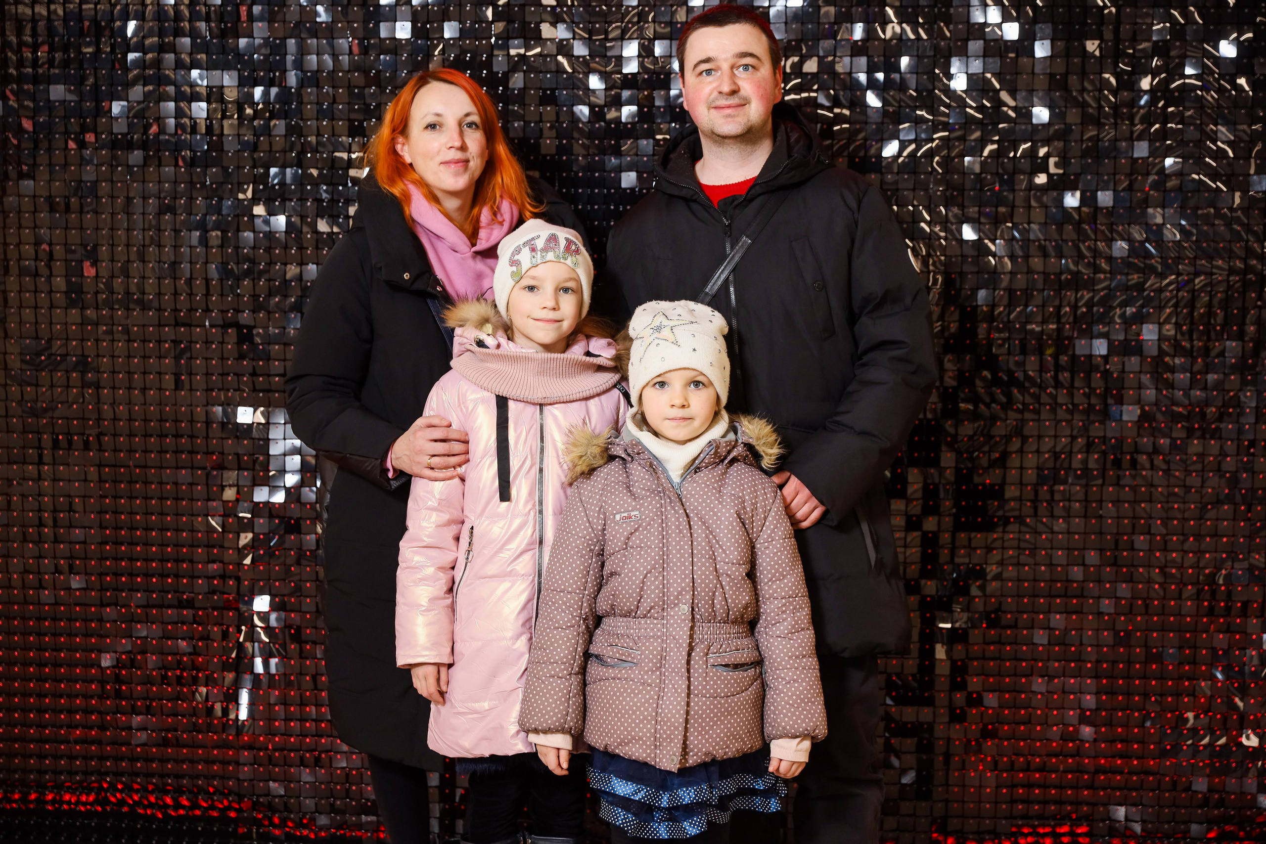 Фотомозаїка на 580 фото для ТРЦ Караван. Аренды интерактивных фотозон в Харькове