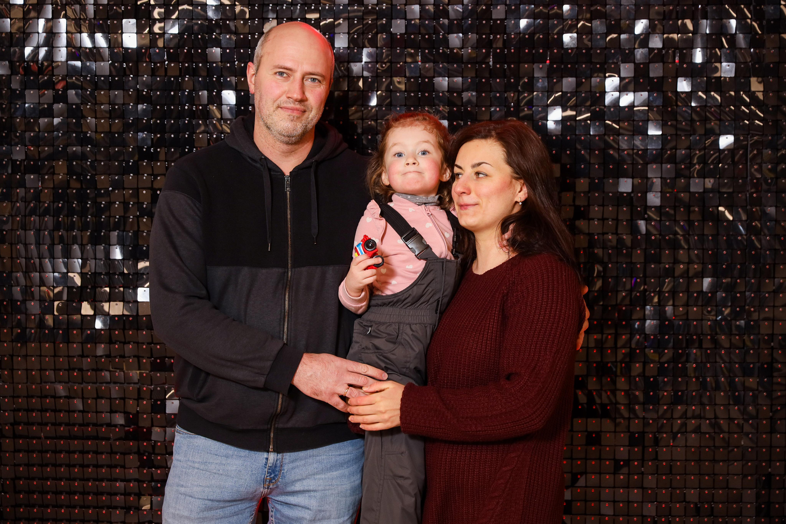 Фотомозаїка на 580 фото для ТРЦ Караван. Аренды интерактивных фотозон в Харькове