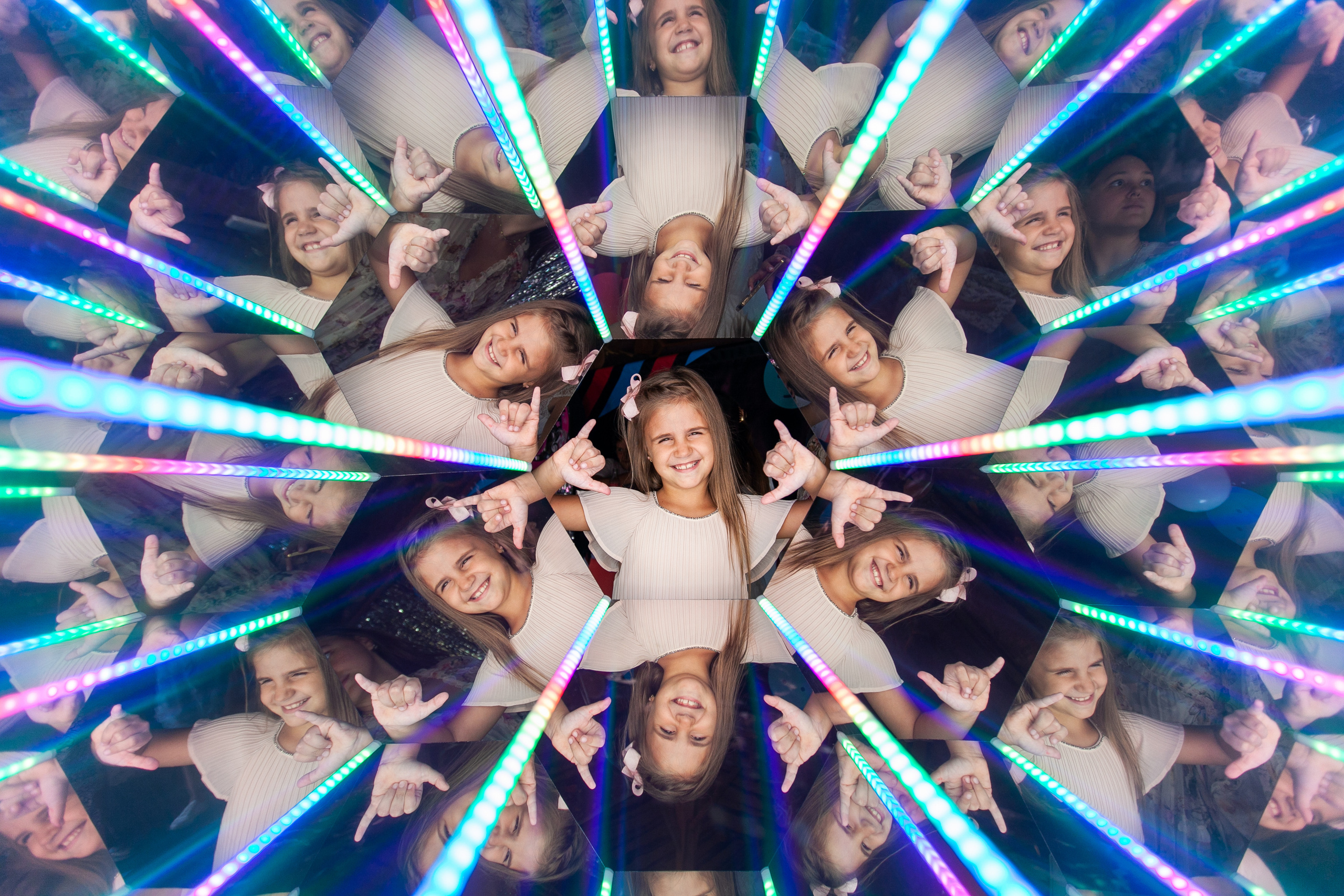 Калейдоскоп 28.08.2021. Аренды интерактивных фотозон в Харькове