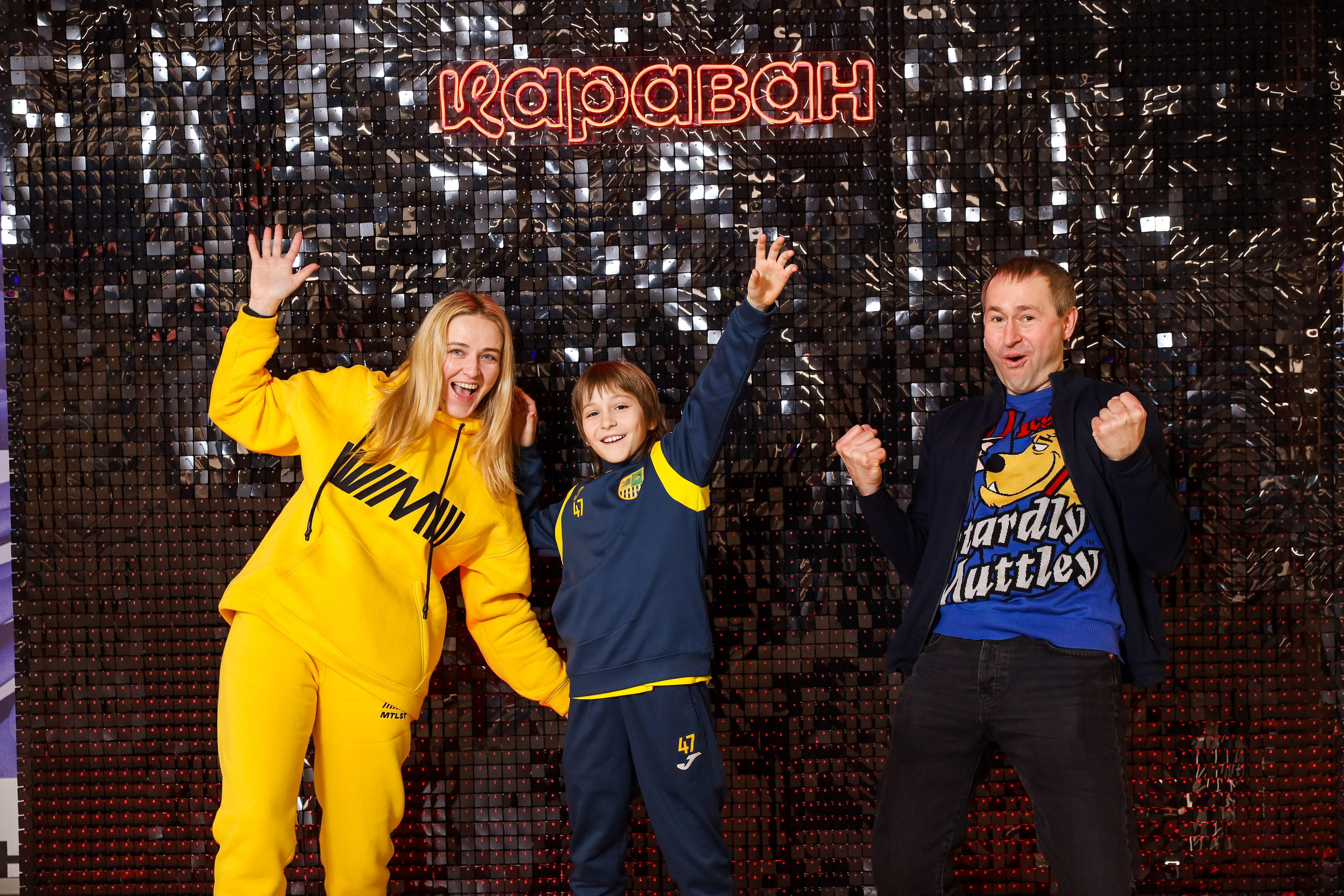 Фотомозаїка на 580 фото для ТРЦ Караван. Аренды интерактивных фотозон в Харькове