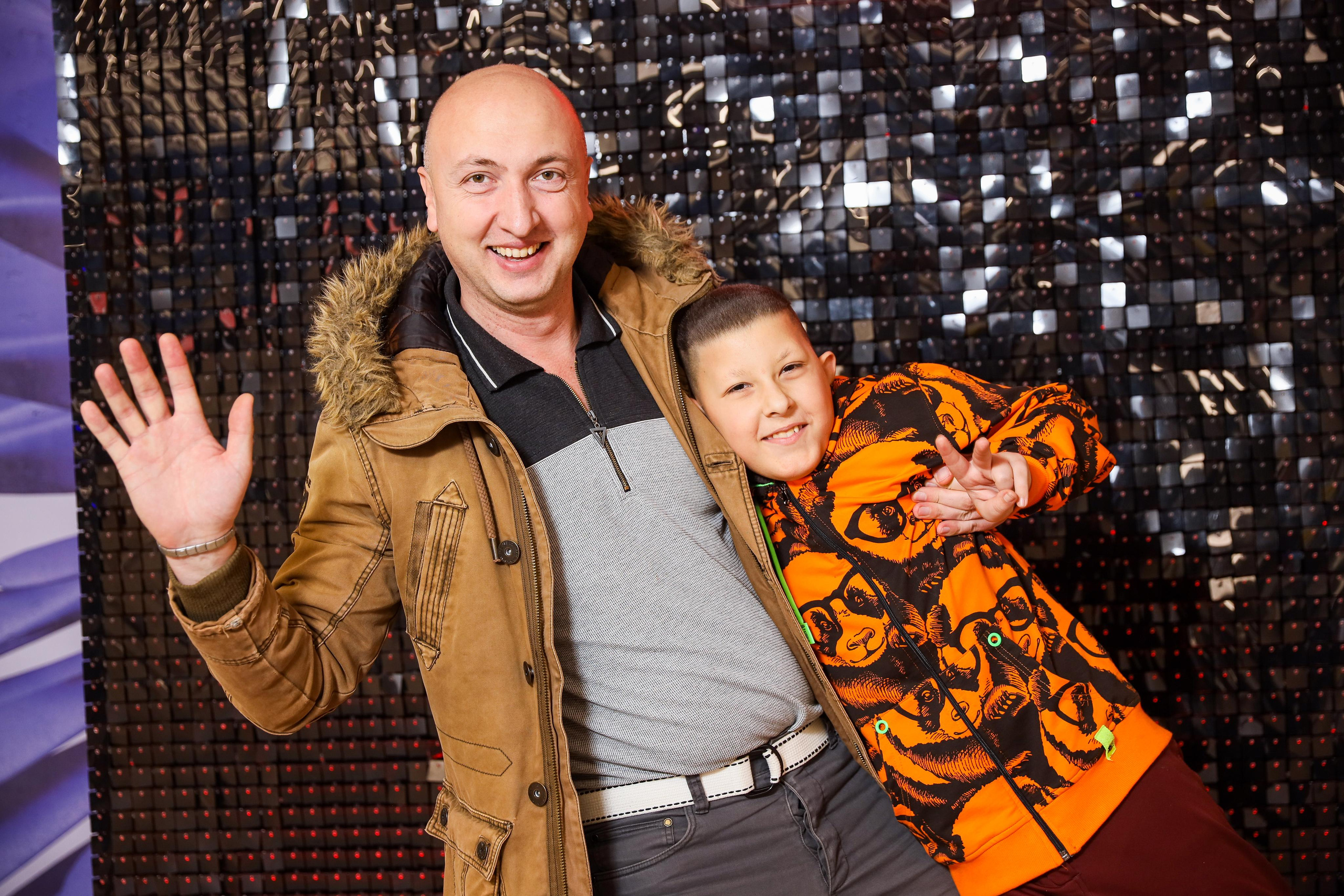 Фотомозаїка на 580 фото для ТРЦ Караван. Аренды интерактивных фотозон в Харькове