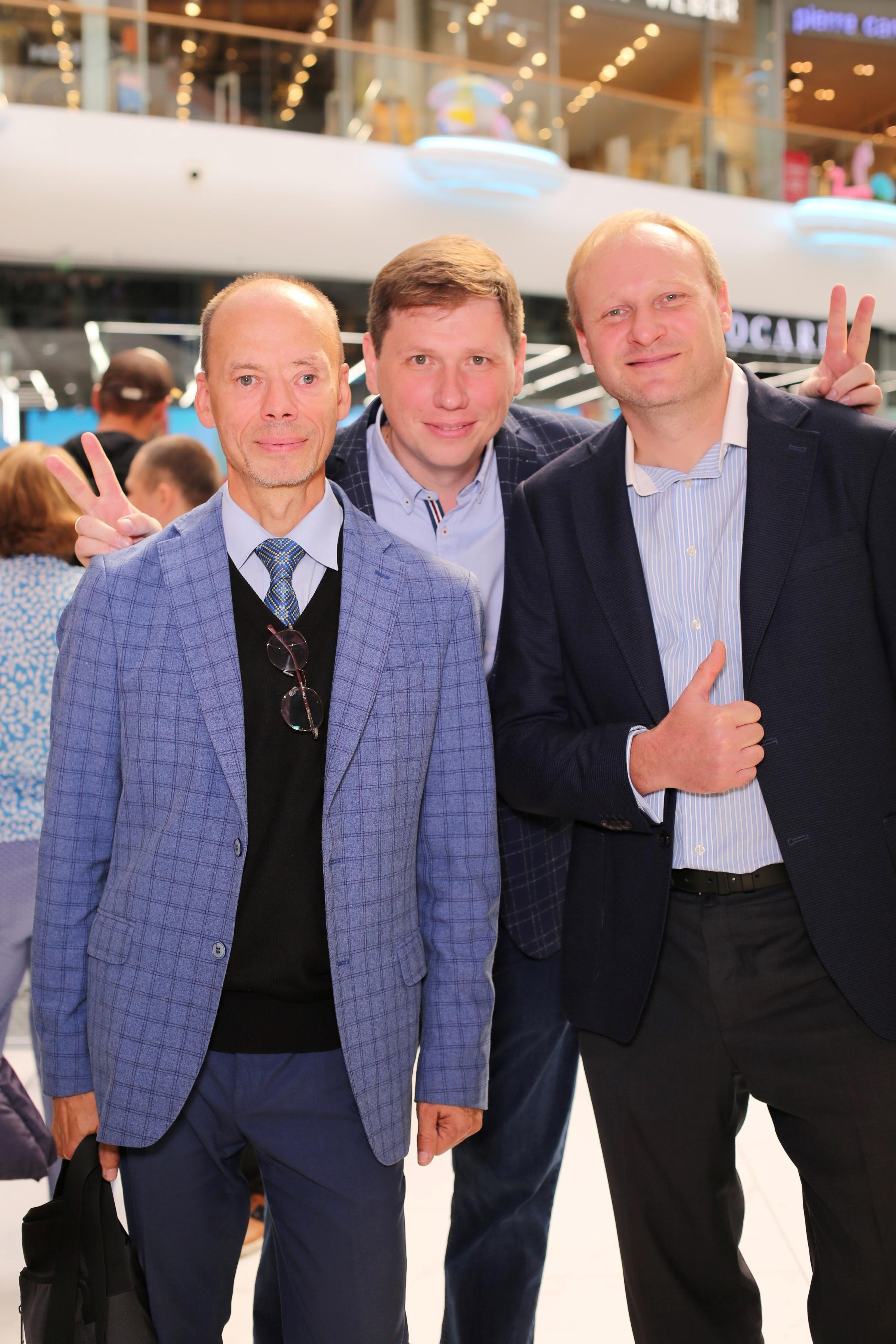 911 для НФАУ. Аренды интерактивных фотозон в Харькове