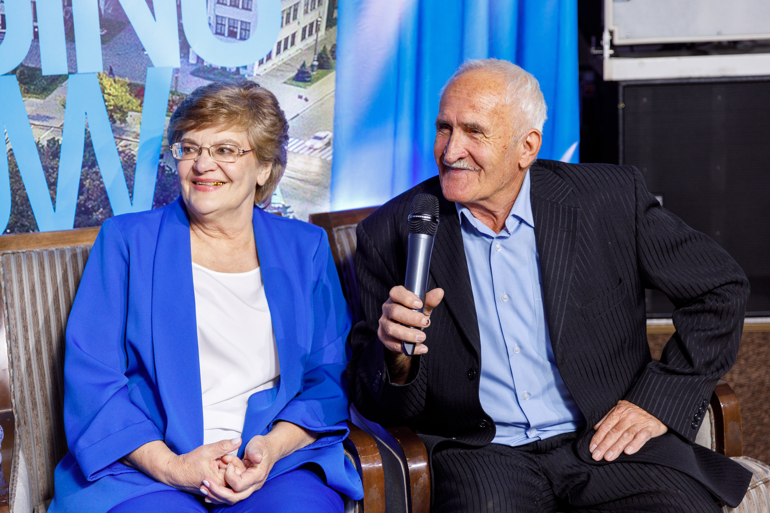 Максим та Іветта (Мозаїка). Аренды интерактивных фотозон в Харькове