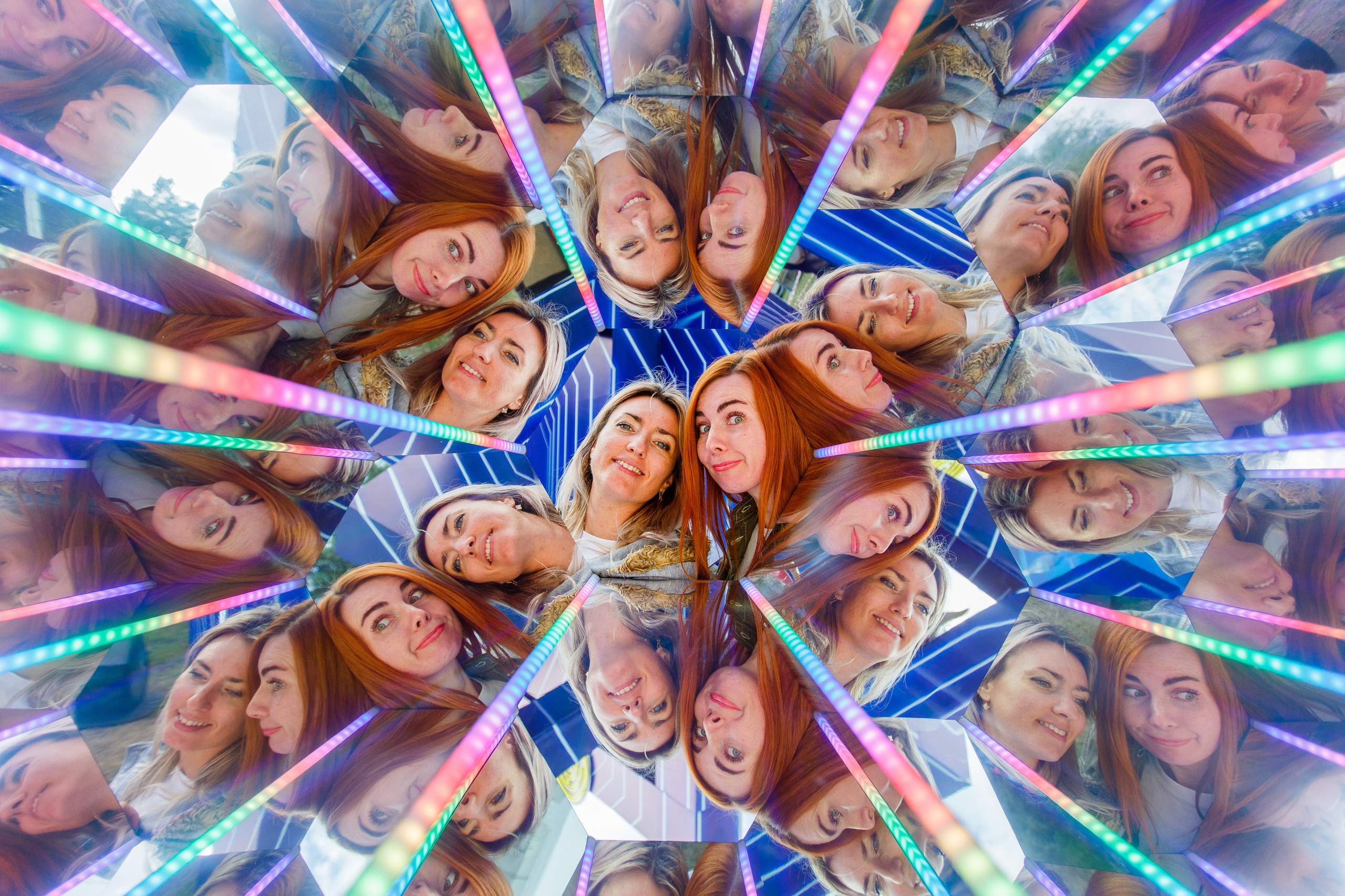 NIX (04.09.2021). Аренды интерактивных фотозон в Харькове