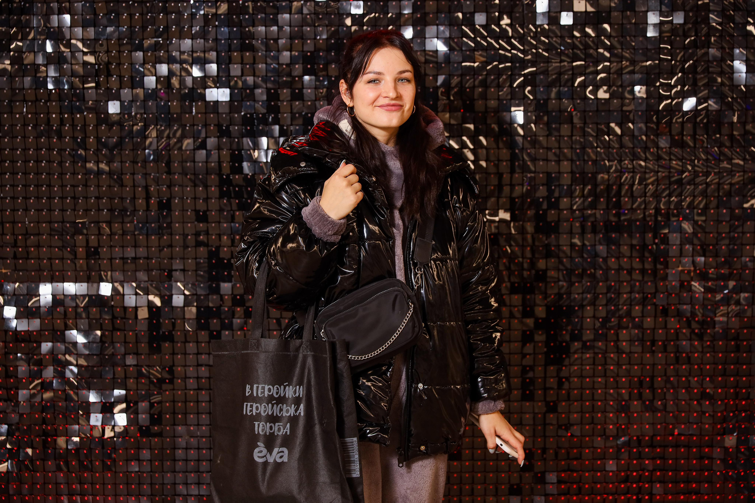 Фотомозаїка на 580 фото для ТРЦ Караван. Аренды интерактивных фотозон в Харькове