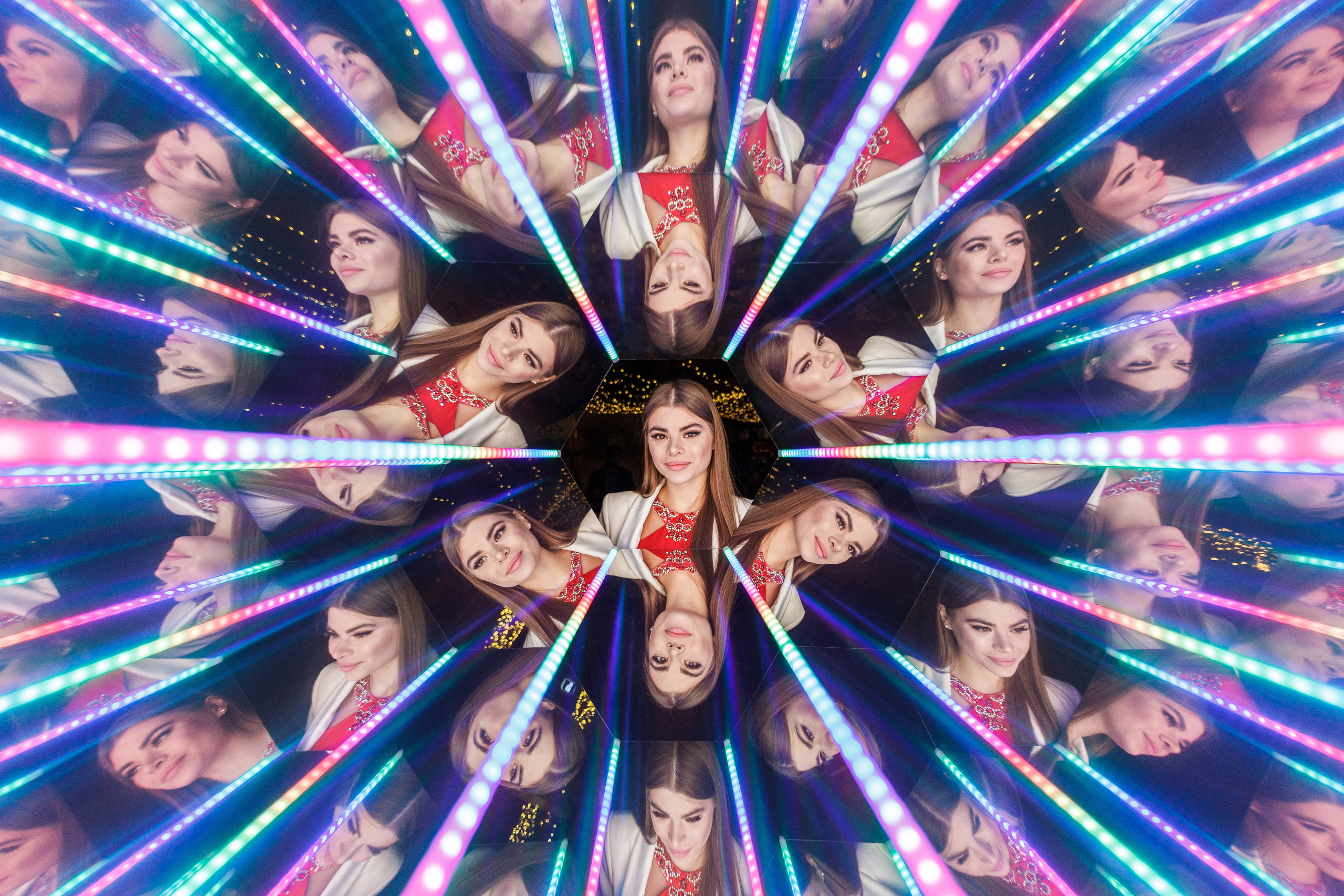 Калейдоскоп на свадьбе Алексея и Ання. Аренды интерактивных фотозон в Харькове