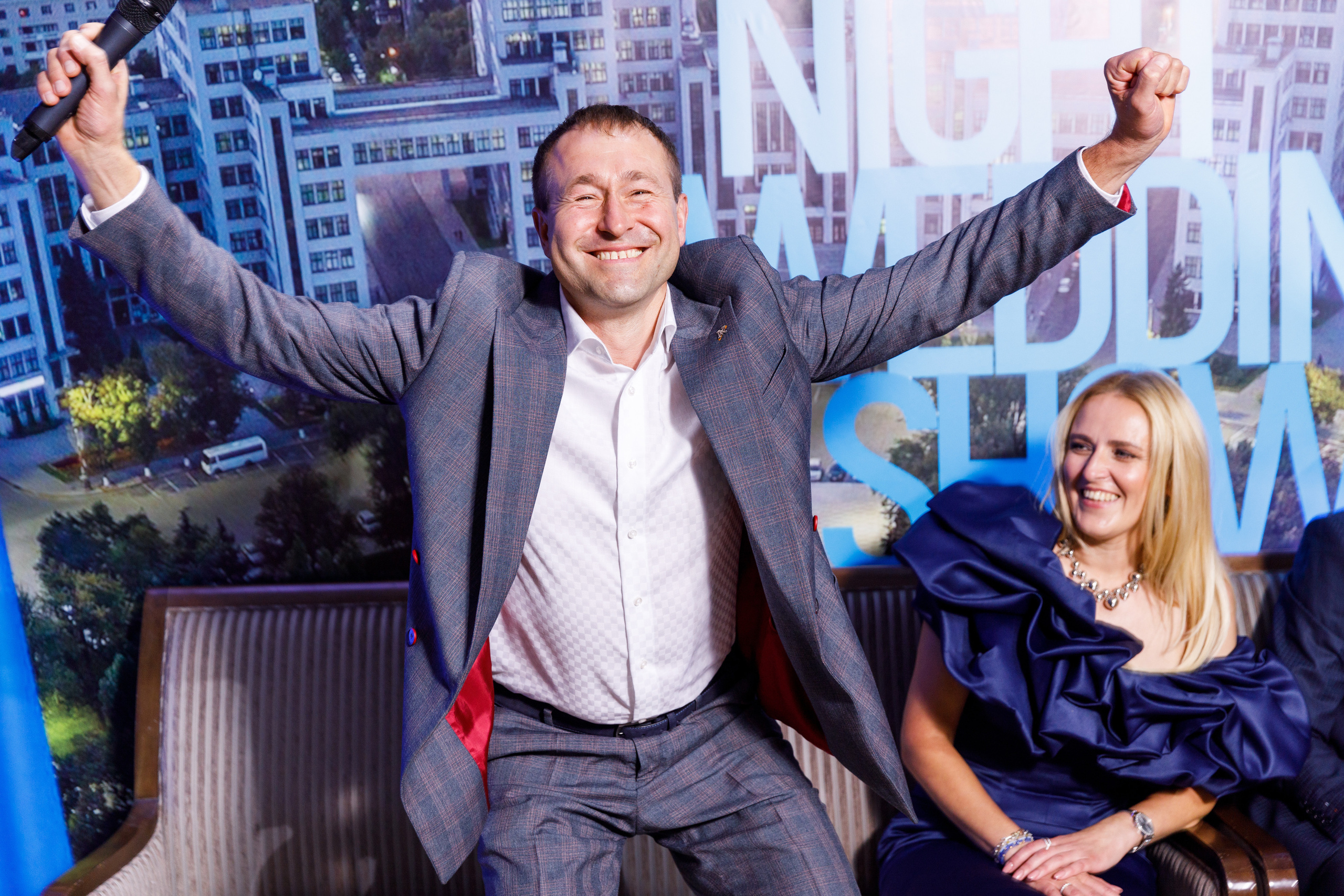 Максим та Іветта (Мозаїка). Аренды интерактивных фотозон в Харькове