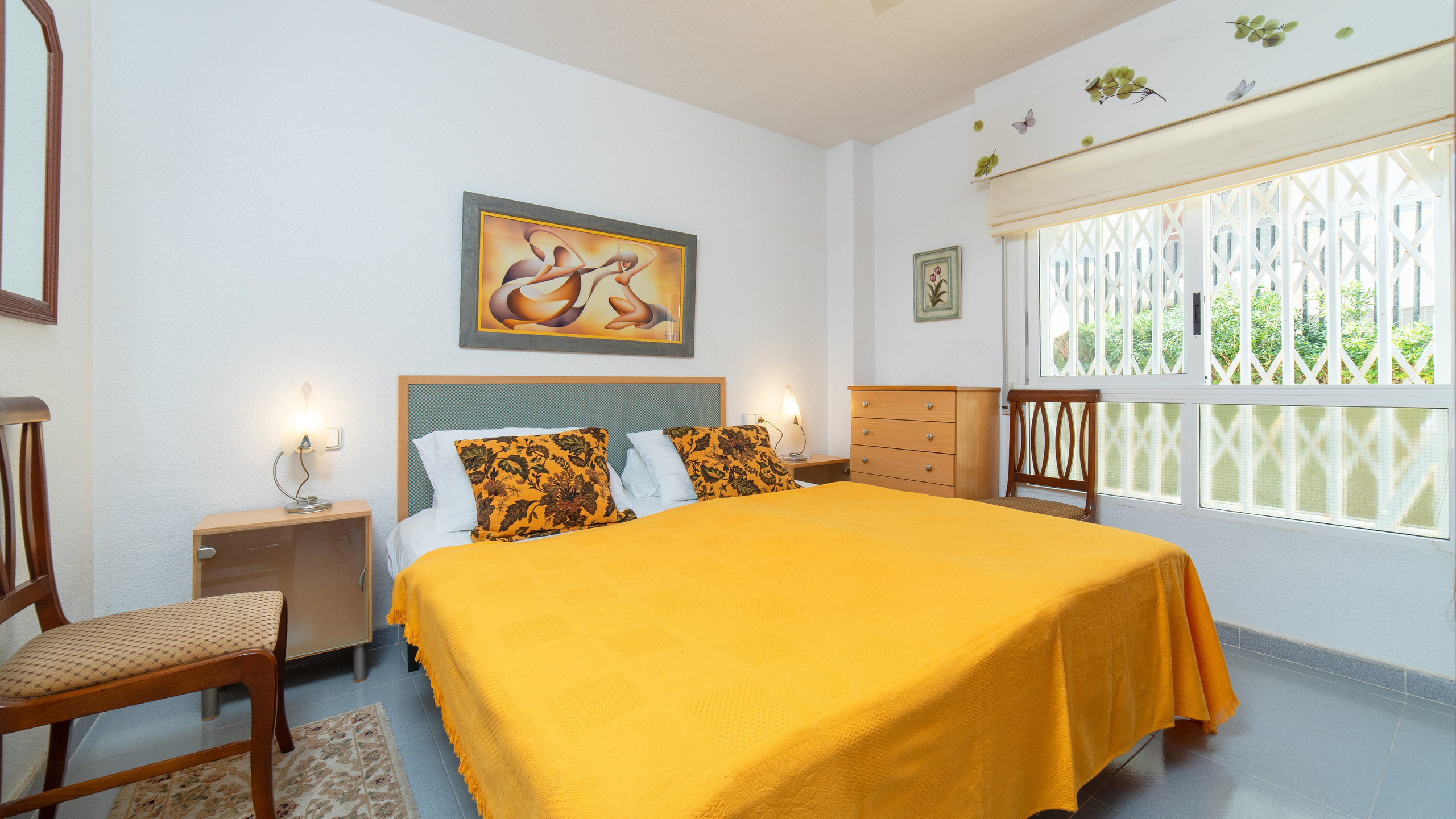 Спальня с текстильным декором – фото интерьеров на заказ