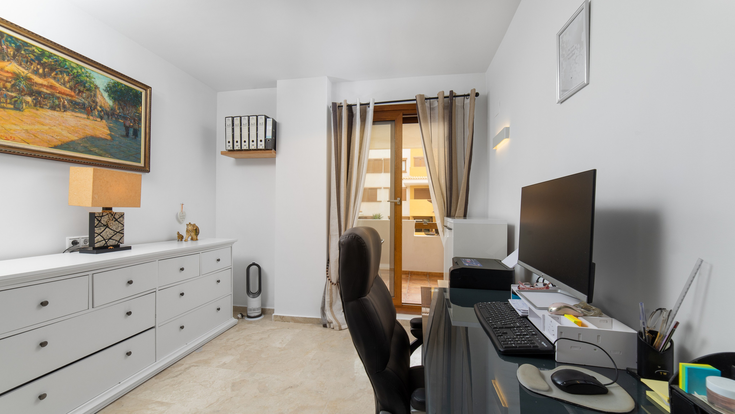 Фотосъёмка уютной студии для продажи в Торревьехе