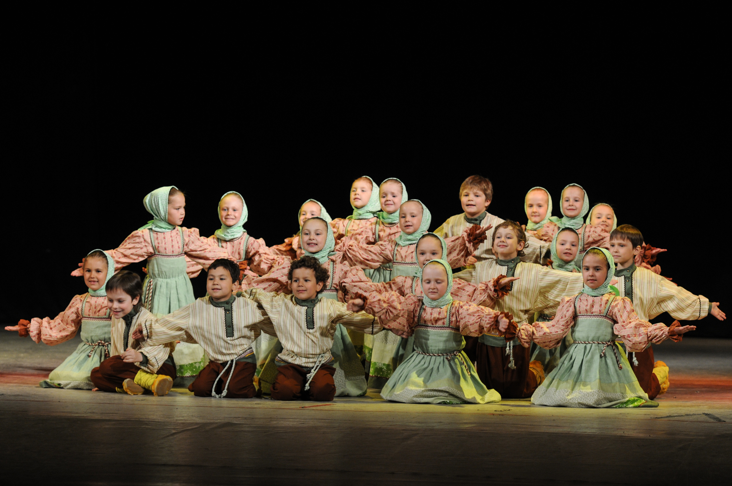 Concert of the folk group “Sunny Rainbow” in Russia. Люба Тернавская. Фотограф Иерусалим. Фотограф Израиль
