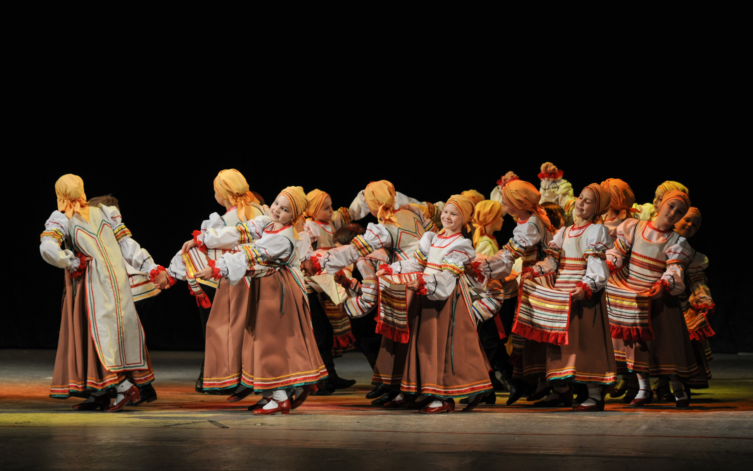 Concert of the folk group “Sunny Rainbow” in Russia. Люба Тернавская. Фотограф Иерусалим. Фотограф Израиль
