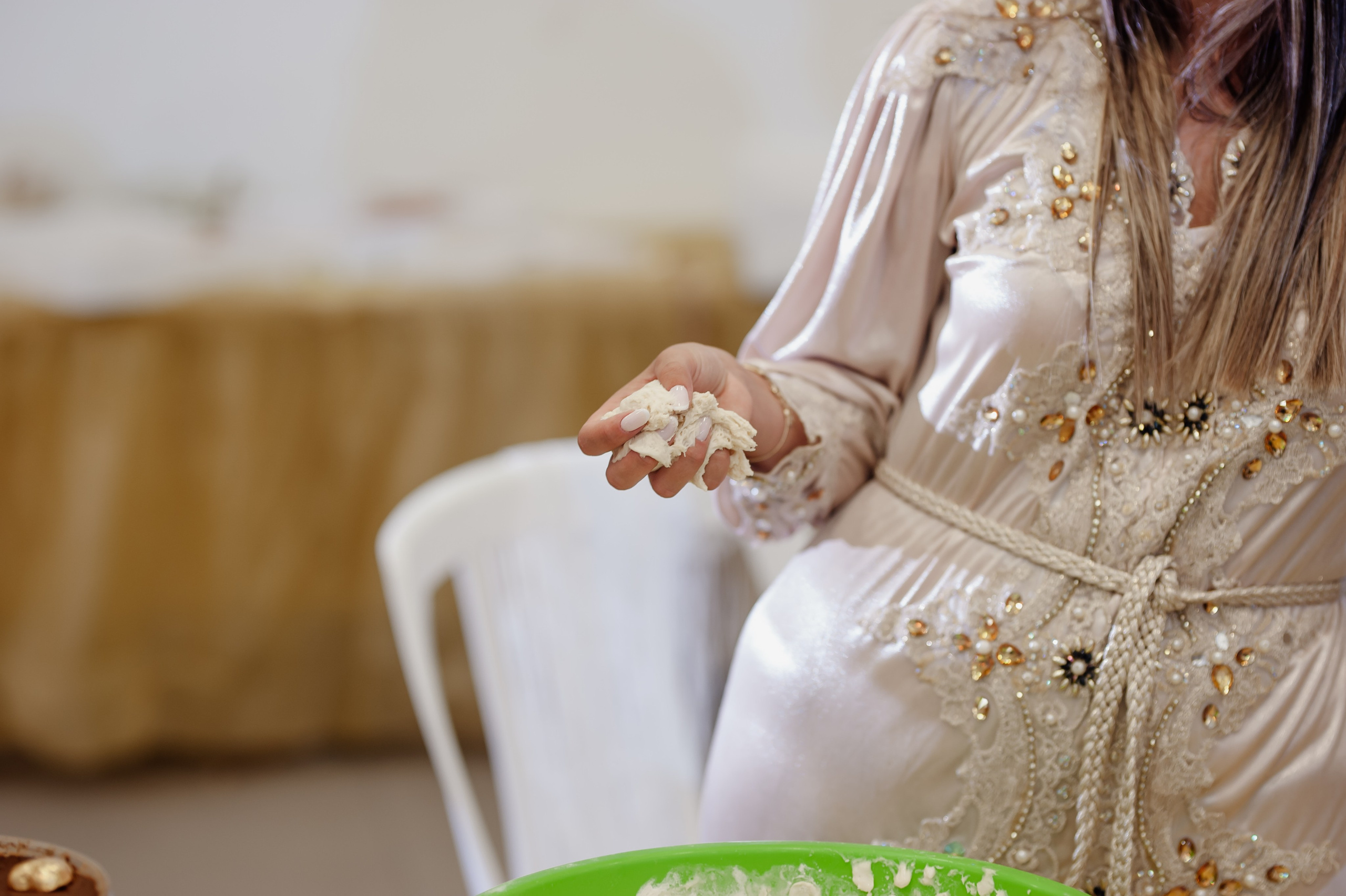 הפרשת חלה. צלמת ירושלים תל אביב ישראל