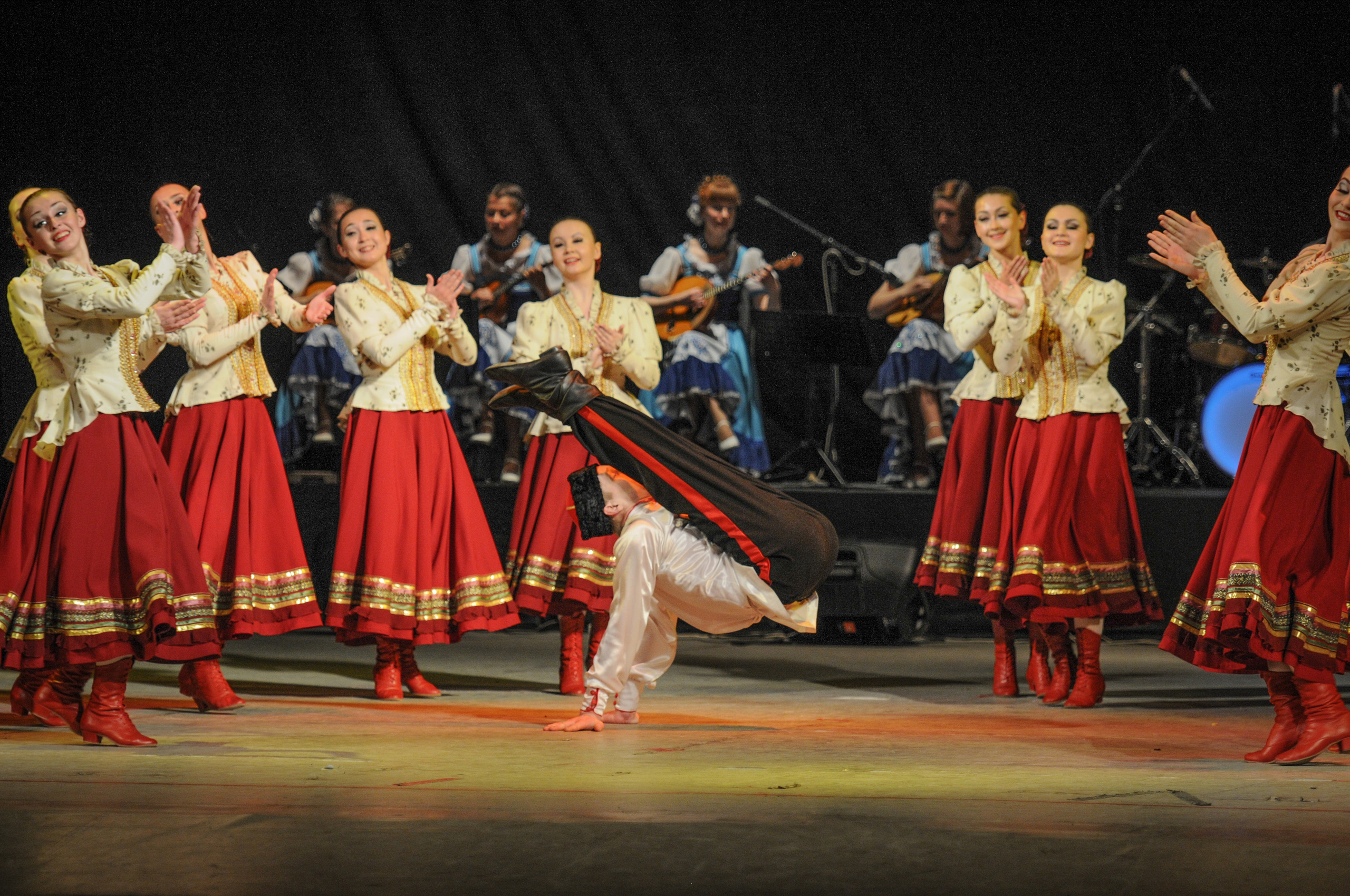 Concert of the folk group “Sunny Rainbow” in Russia. Люба Тернавская. Фотограф Иерусалим. Фотограф Израиль