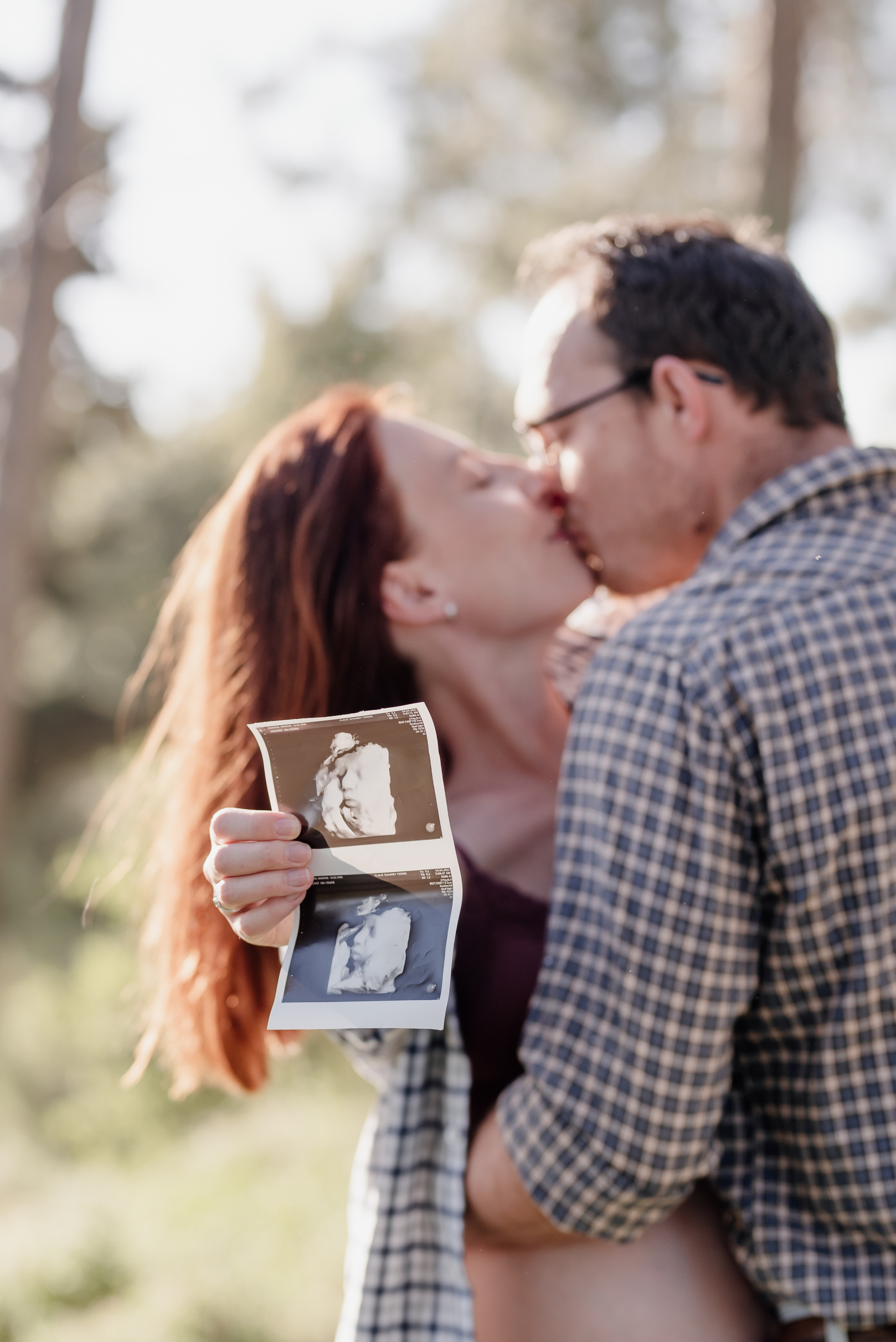 Outdoor maternity photoshoot. Photographer in Israel Luba Ternavskaya