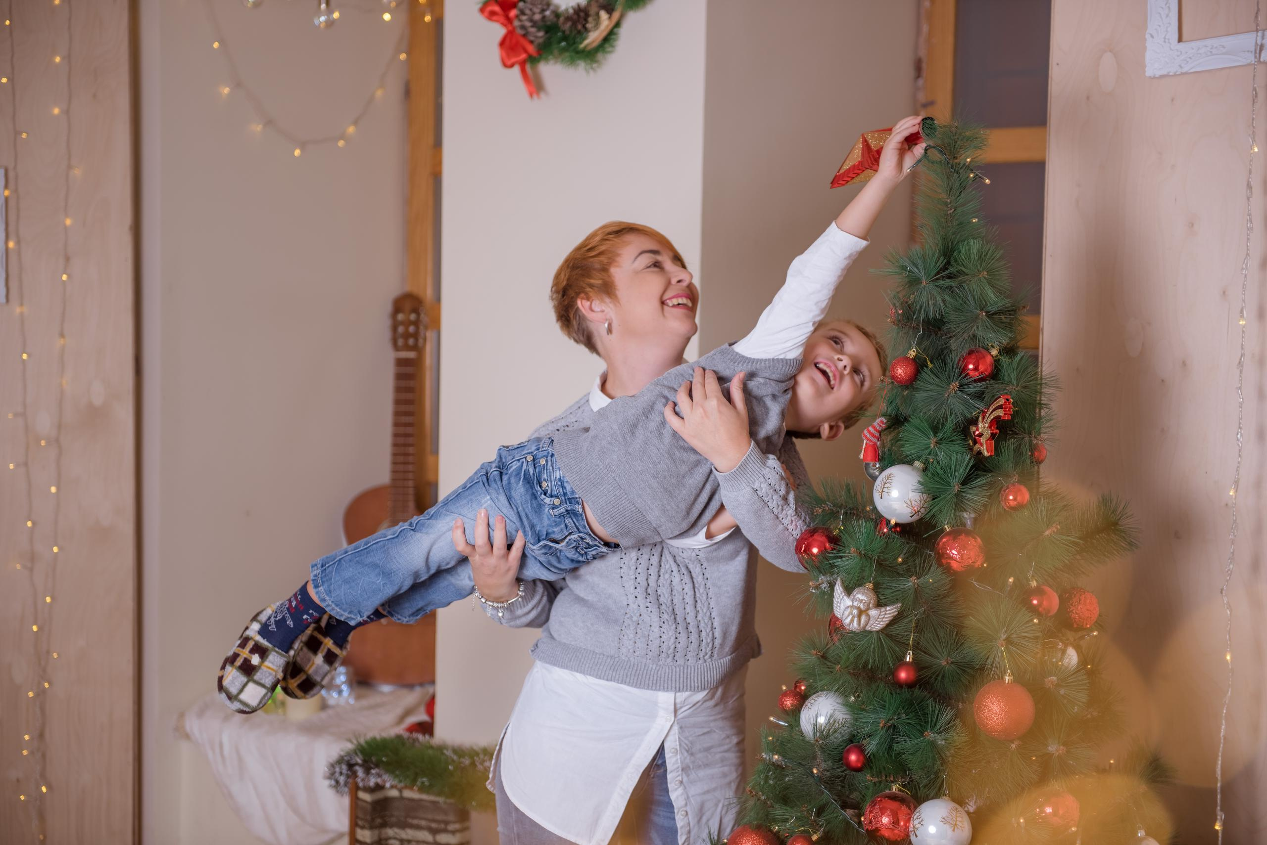 New year family photoshoot. Photographer in Israel Luba Ternavskaya