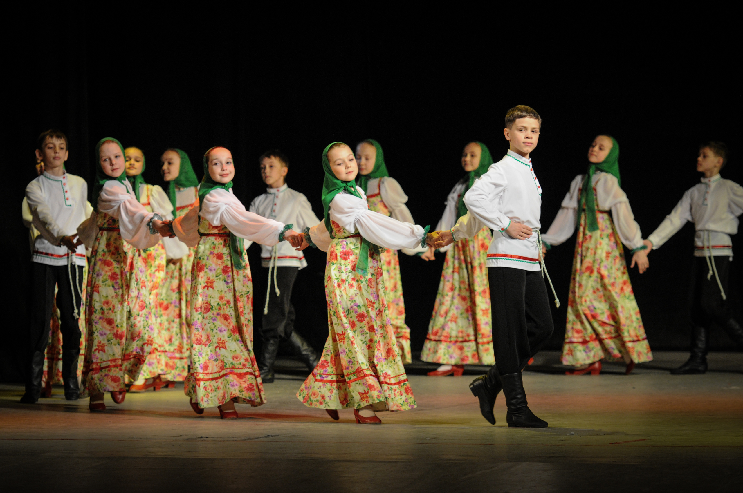 Concert of the folk group “Sunny Rainbow” in Russia. Люба Тернавская. Фотограф Иерусалим. Фотограф Израиль