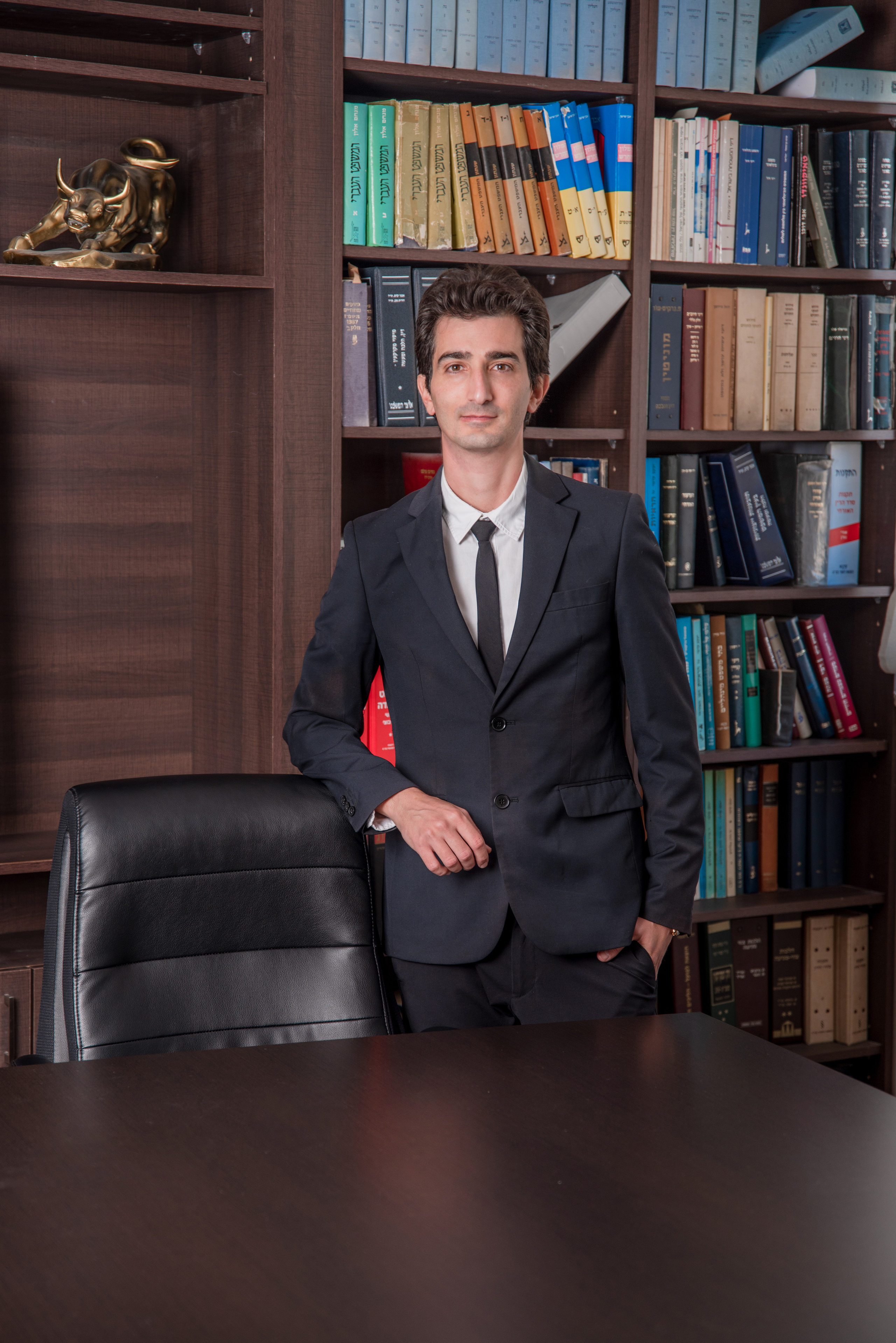 Business portrait for a lawyer Shay Maor. Photographer in Israel Luba Ternavskaya