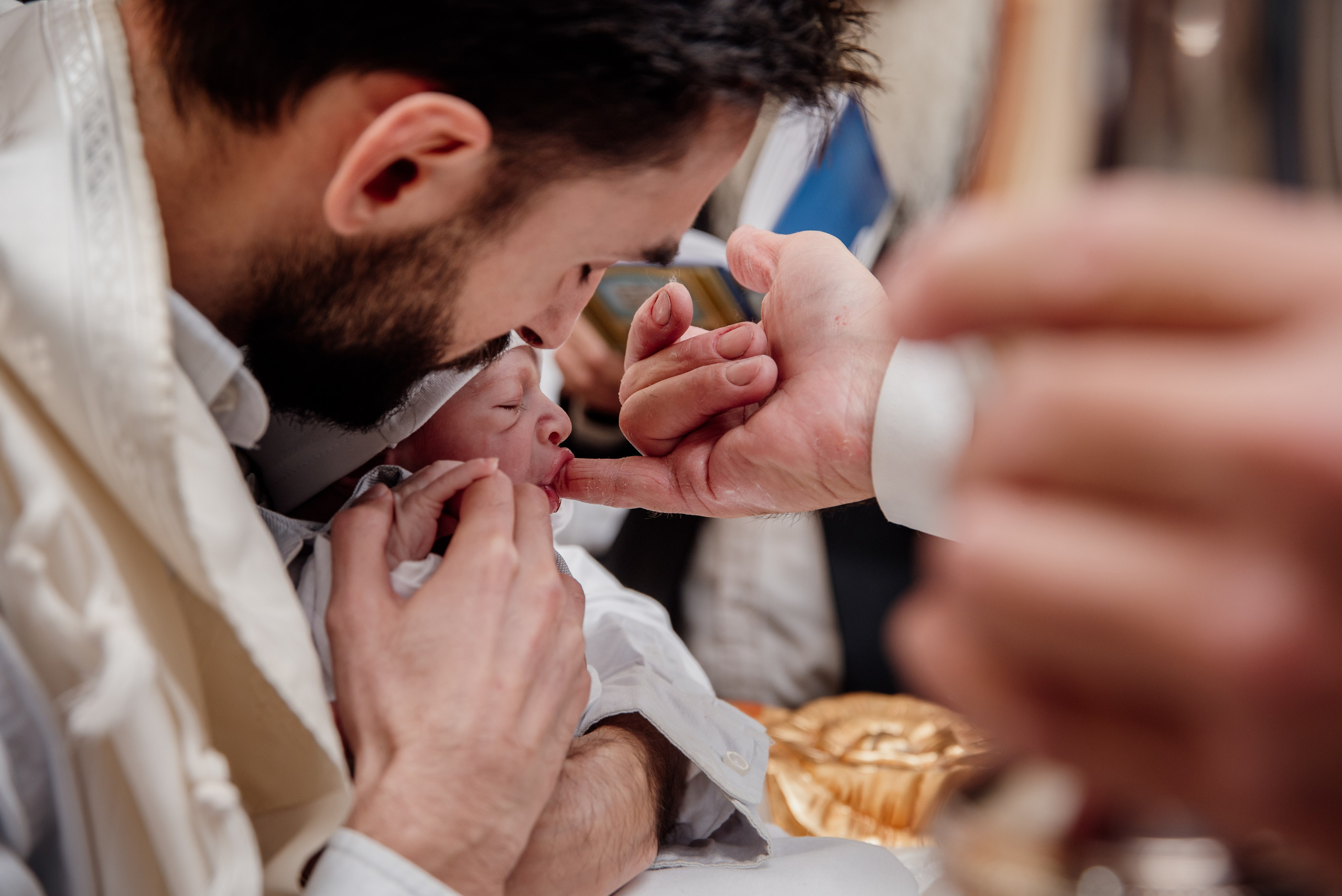 ברית מילה. צלמת ירושלים תל אביב ישראל