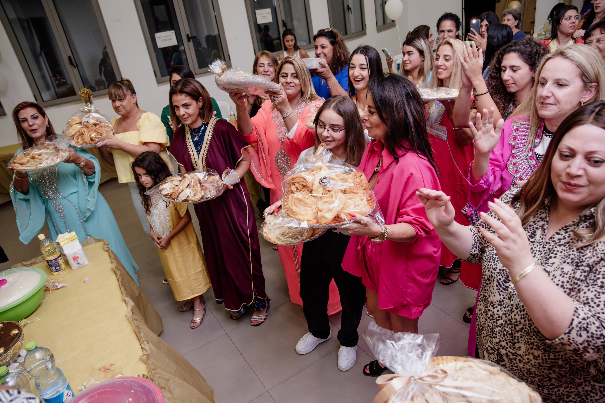 הפרשת חלה. צלמת ירושלים תל אביב ישראל