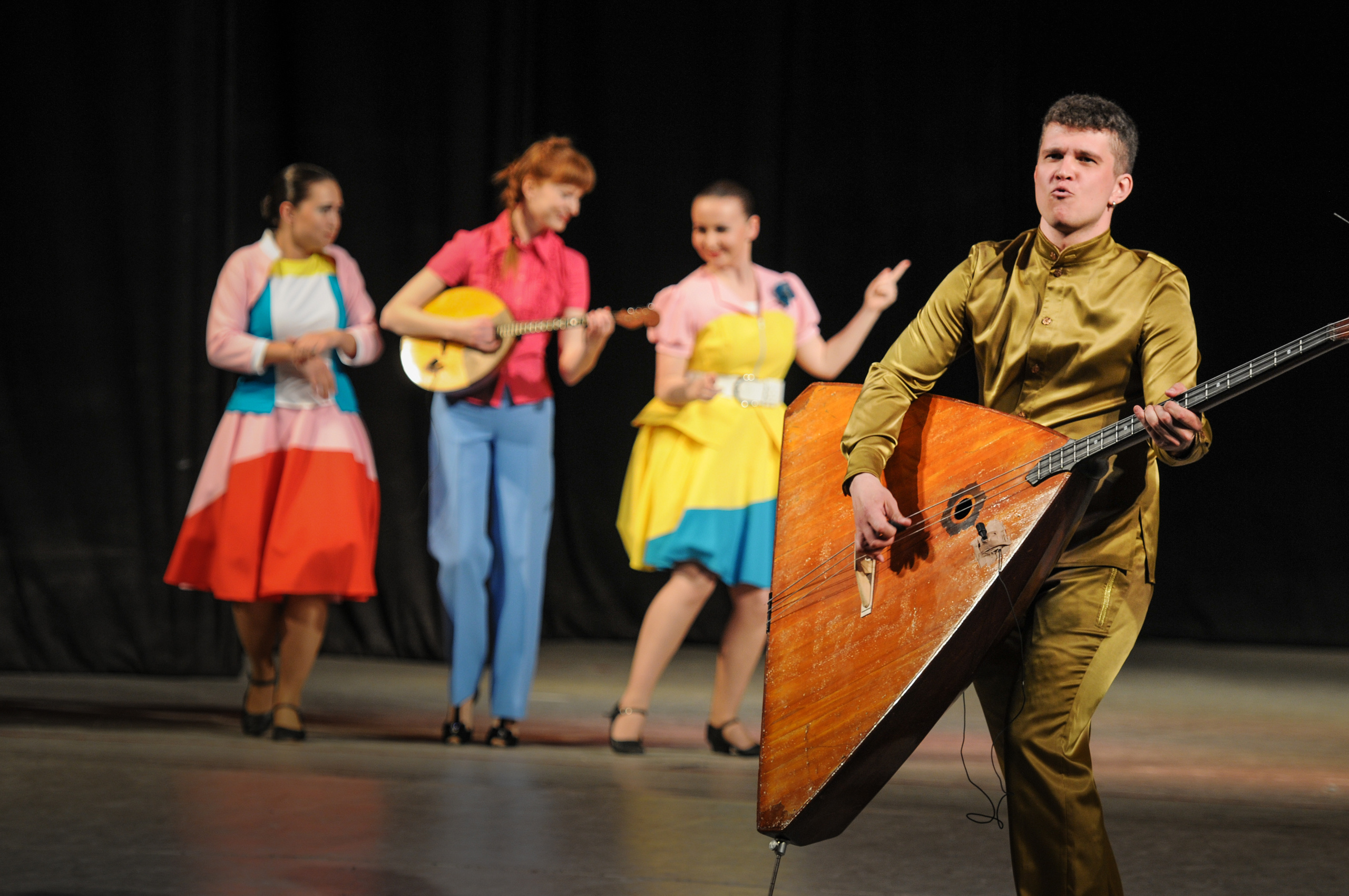 Concert of the folk group “Sunny Rainbow” in Russia. Люба Тернавская. Фотограф Иерусалим. Фотограф Израиль