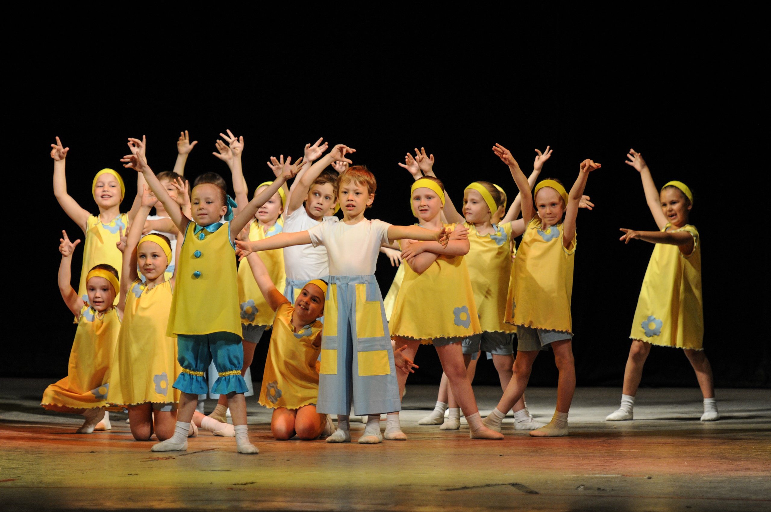 Concert of the folk group “Sunny Rainbow” in Russia. Люба Тернавская. Фотограф Иерусалим. Фотограф Израиль