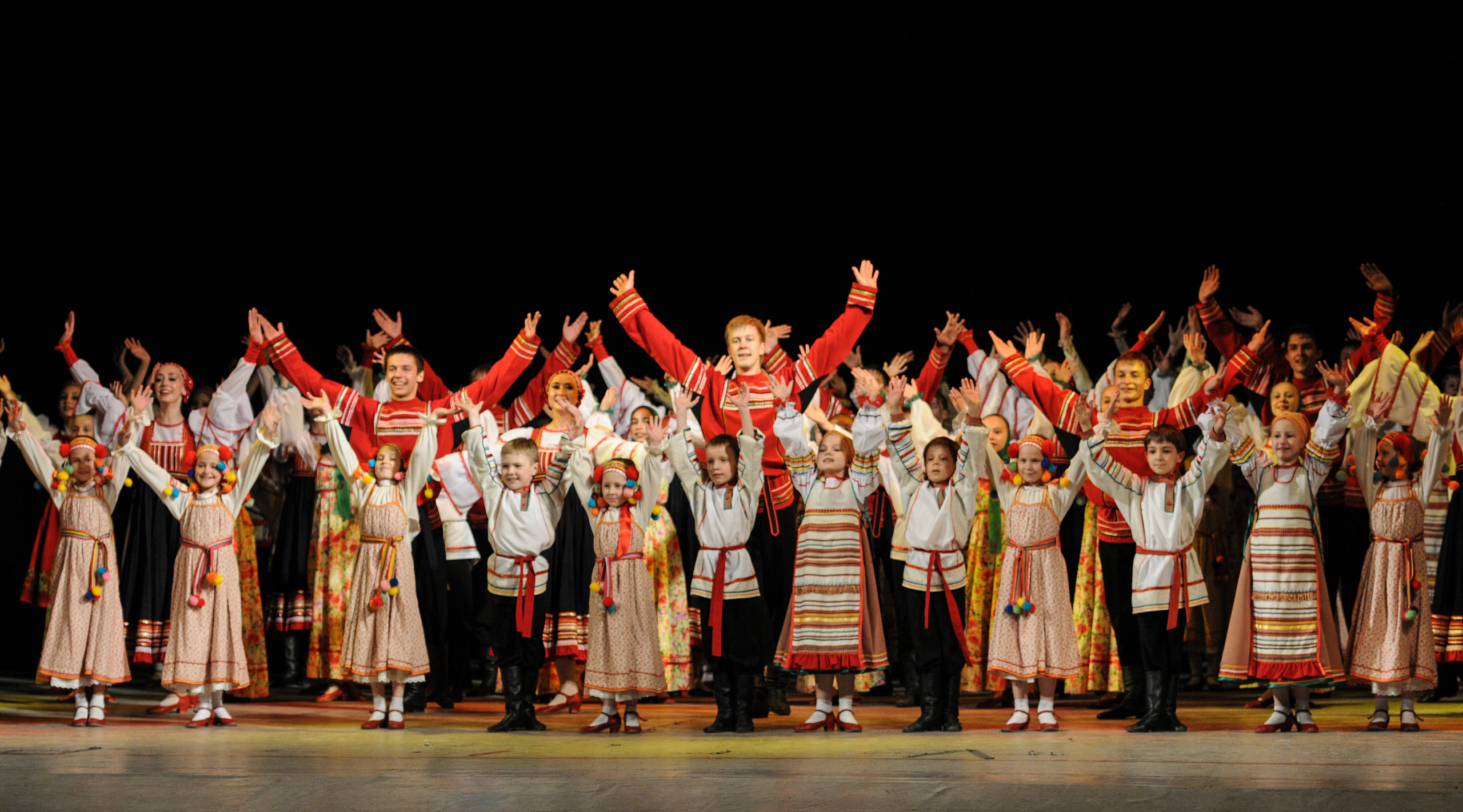 Concert of the folk group “Sunny Rainbow” in Russia. Люба Тернавская. Фотограф Иерусалим. Фотограф Израиль