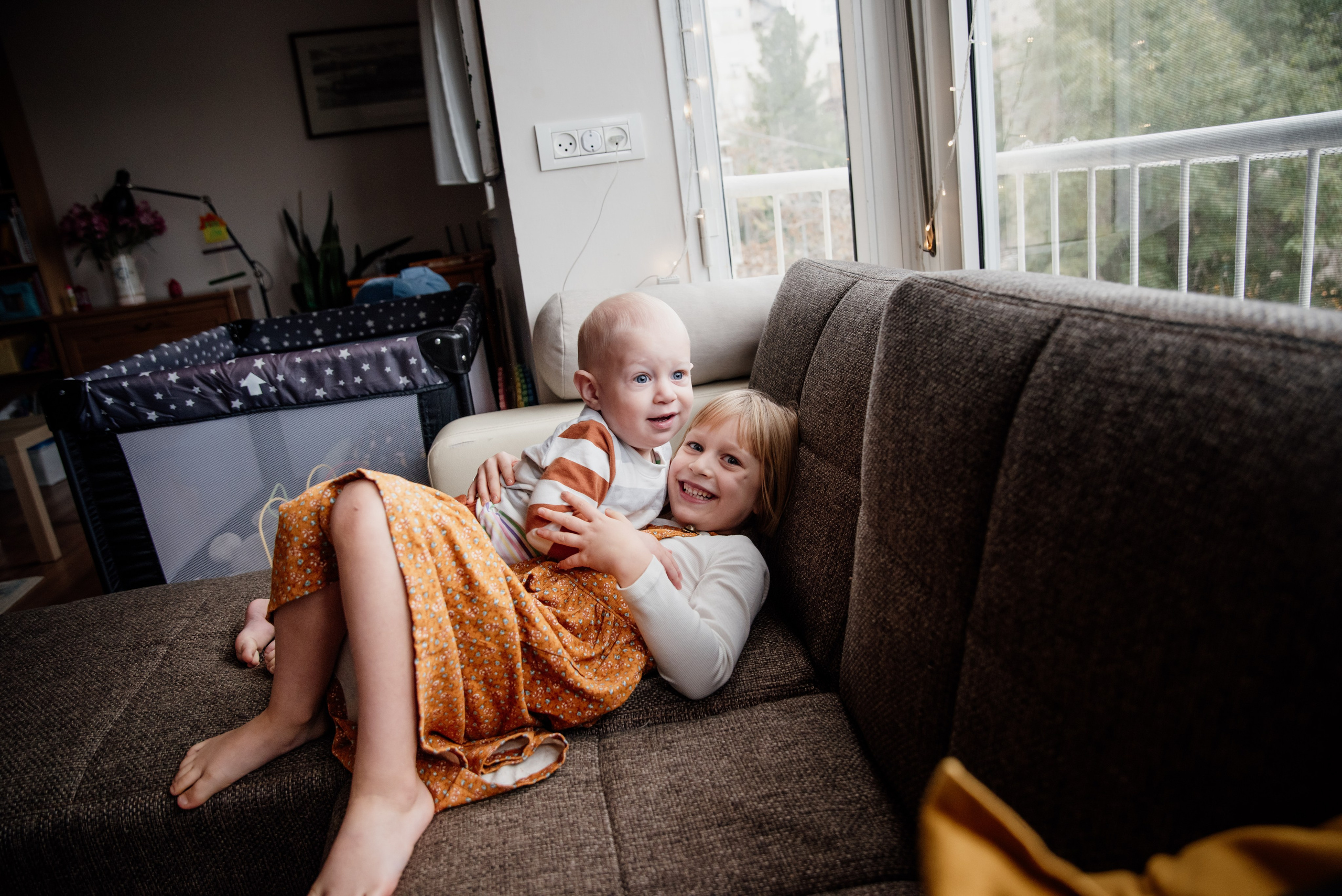 Family home photoshoot. צלמת ירושלים תל אביב ישראל