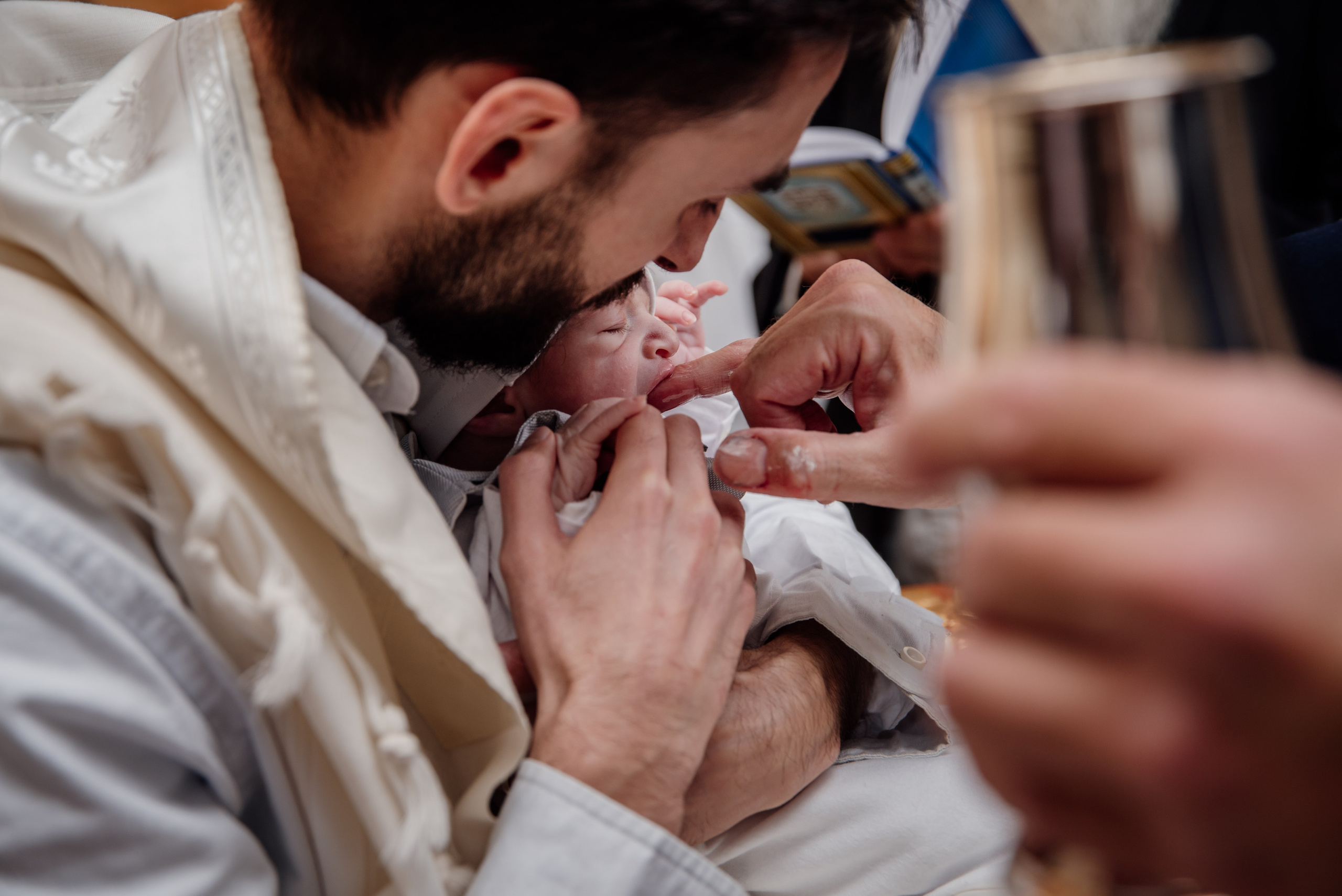 ברית מילה. צלמת ירושלים תל אביב ישראל