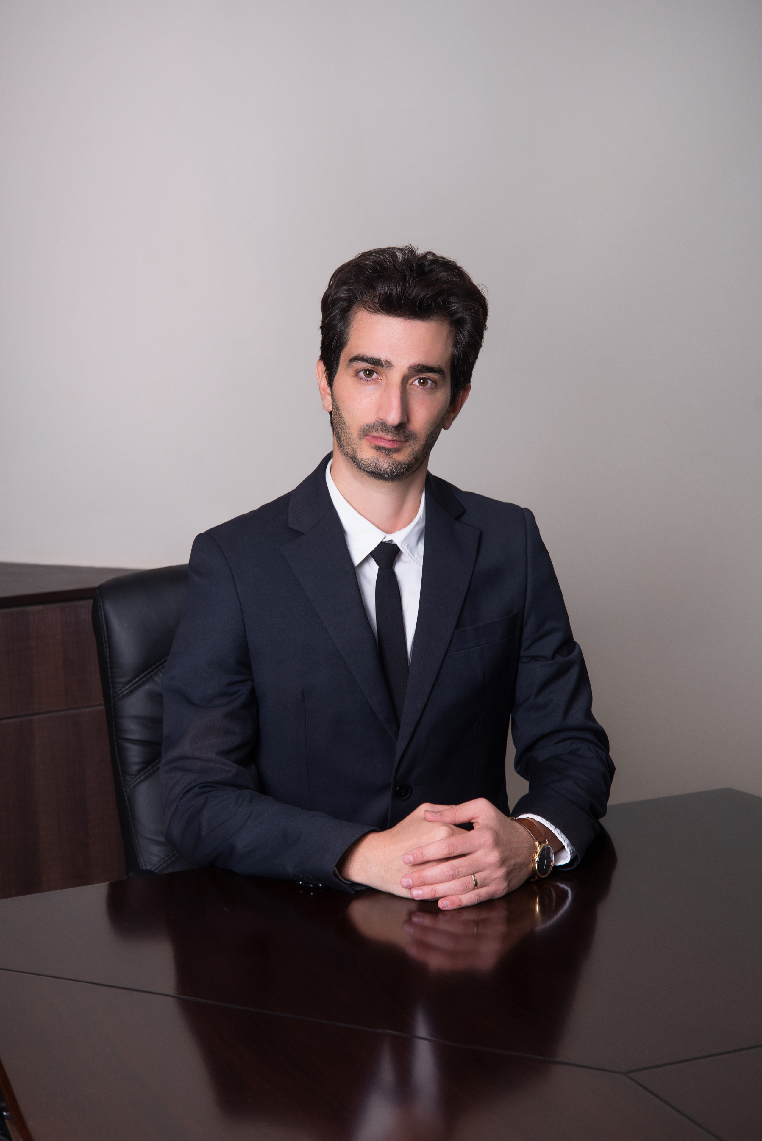 Business portrait for a lawyer Shay Maor. Photographer in Israel Luba Ternavskaya