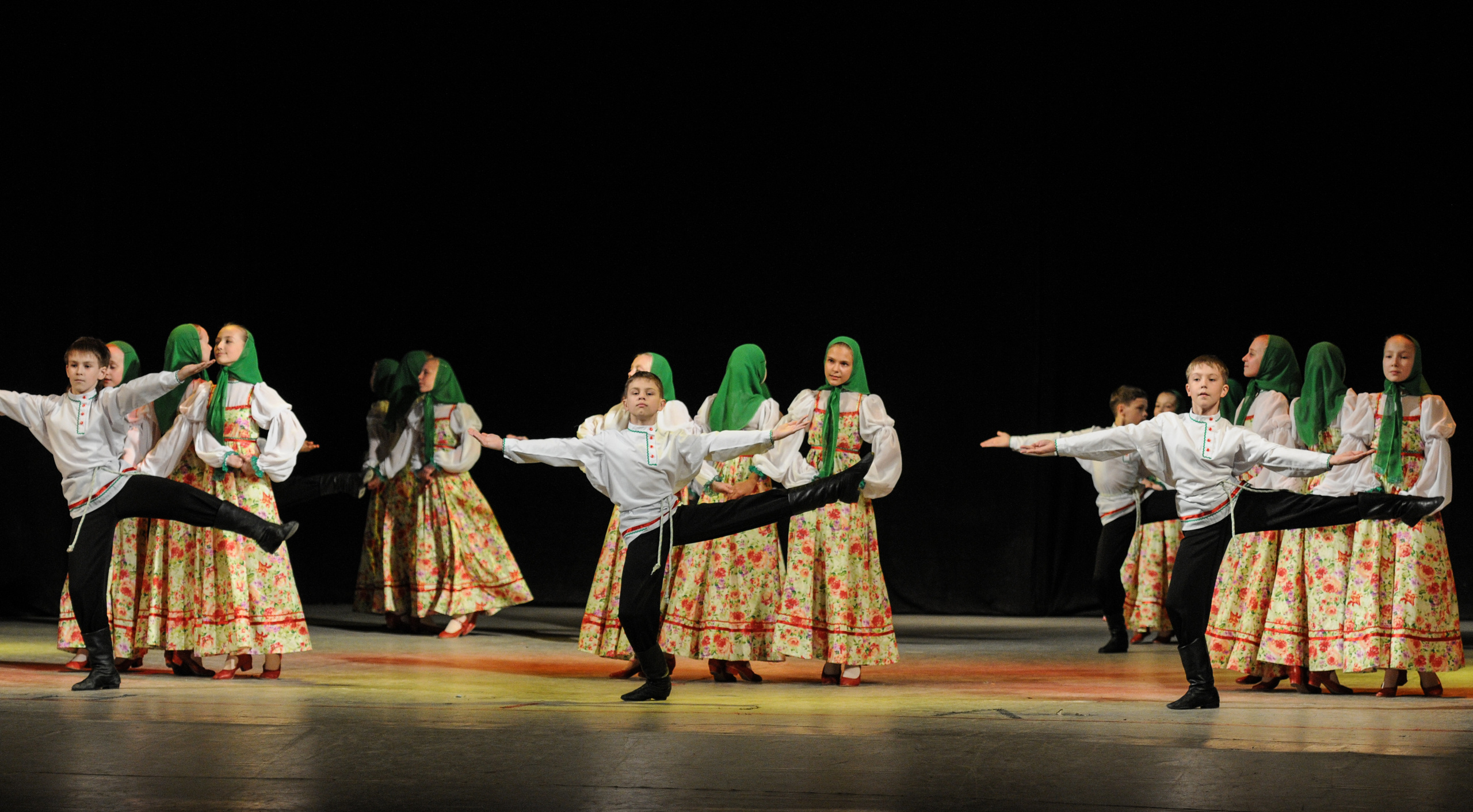 Concert of the folk group “Sunny Rainbow” in Russia. Люба Тернавская. Фотограф Иерусалим. Фотограф Израиль