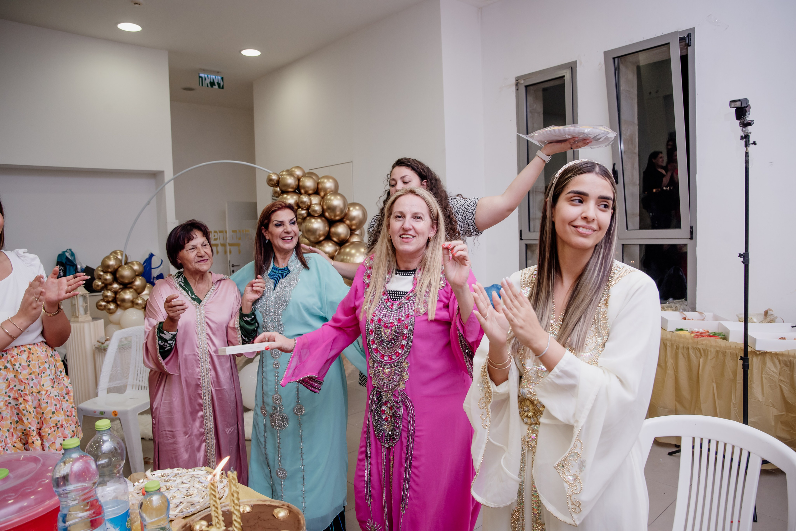 הפרשת חלה. צלמת ירושלים תל אביב ישראל