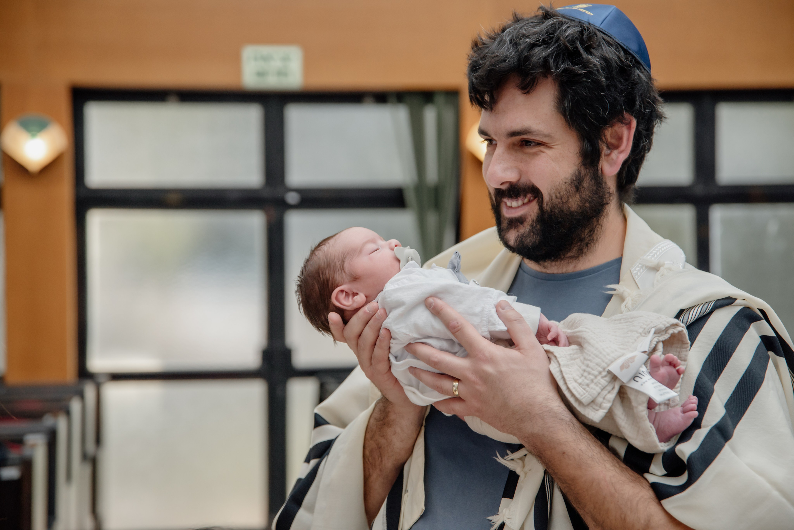 ברית מילה. צלמת ירושלים תל אביב ישראל