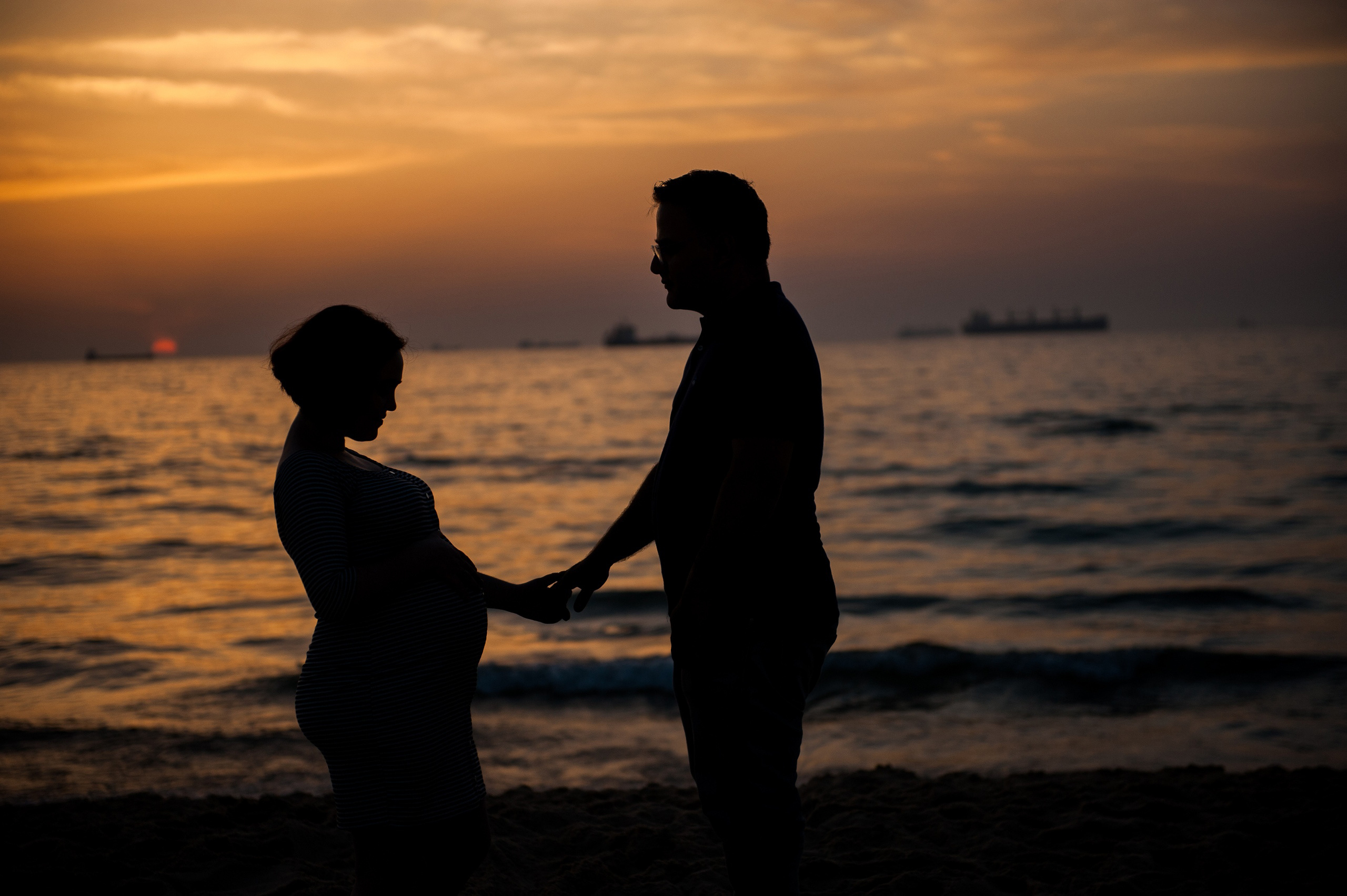 Outdoor maternity photoshoot. Photographer in Israel Luba Ternavskaya