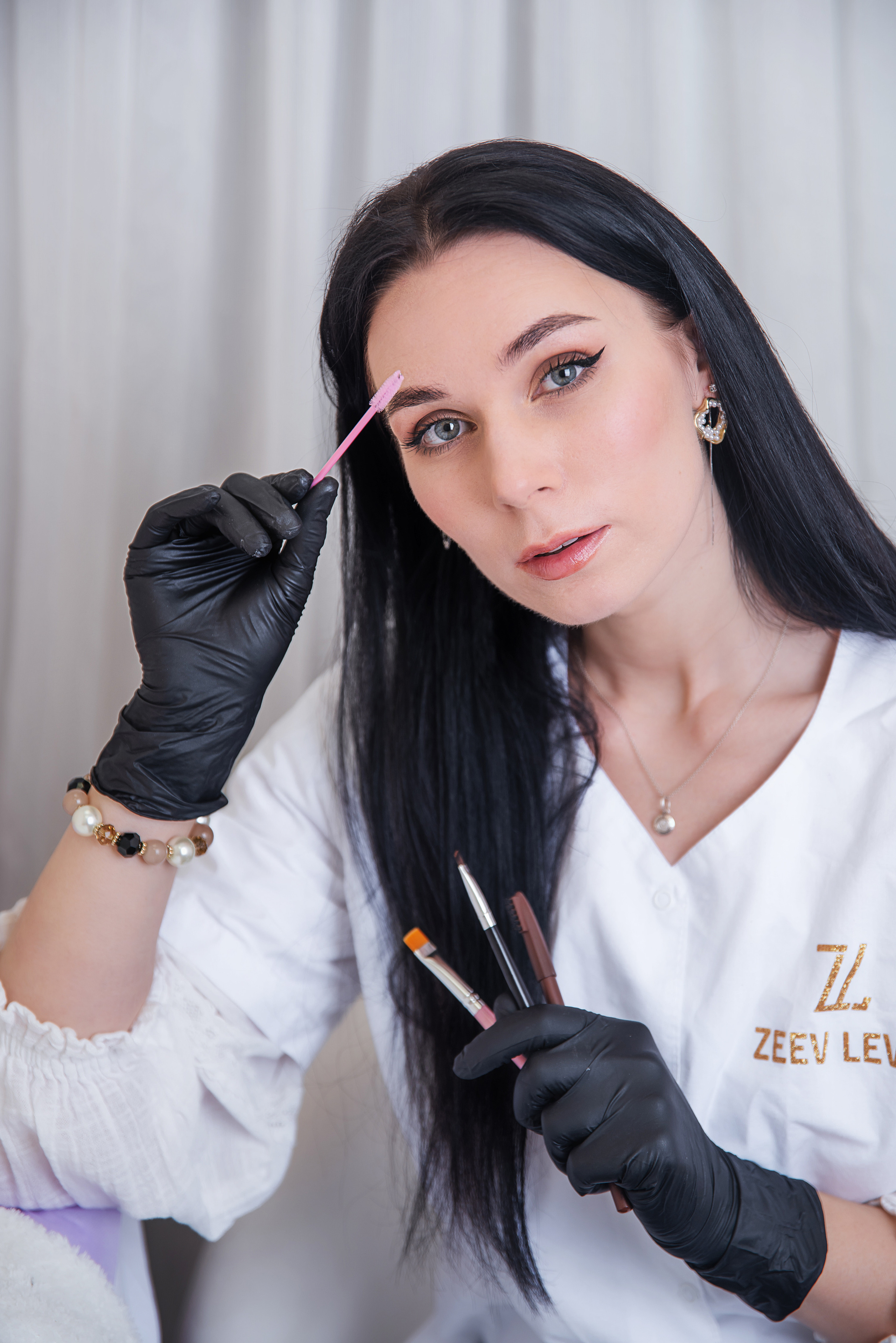 Shooting for the eyebrow master. Photographer in Israel Luba Ternavskaya