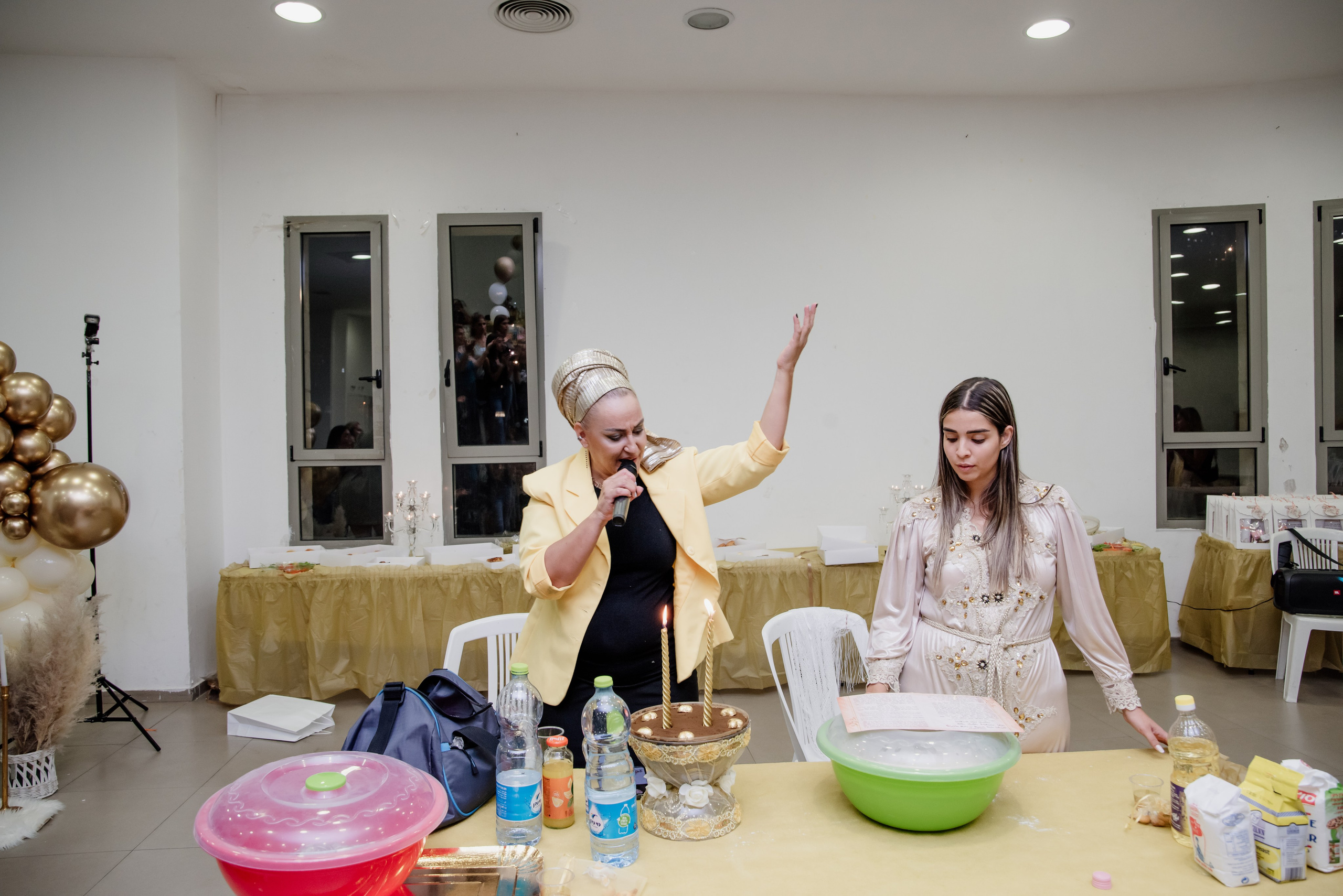 הפרשת חלה. צלמת ירושלים תל אביב ישראל