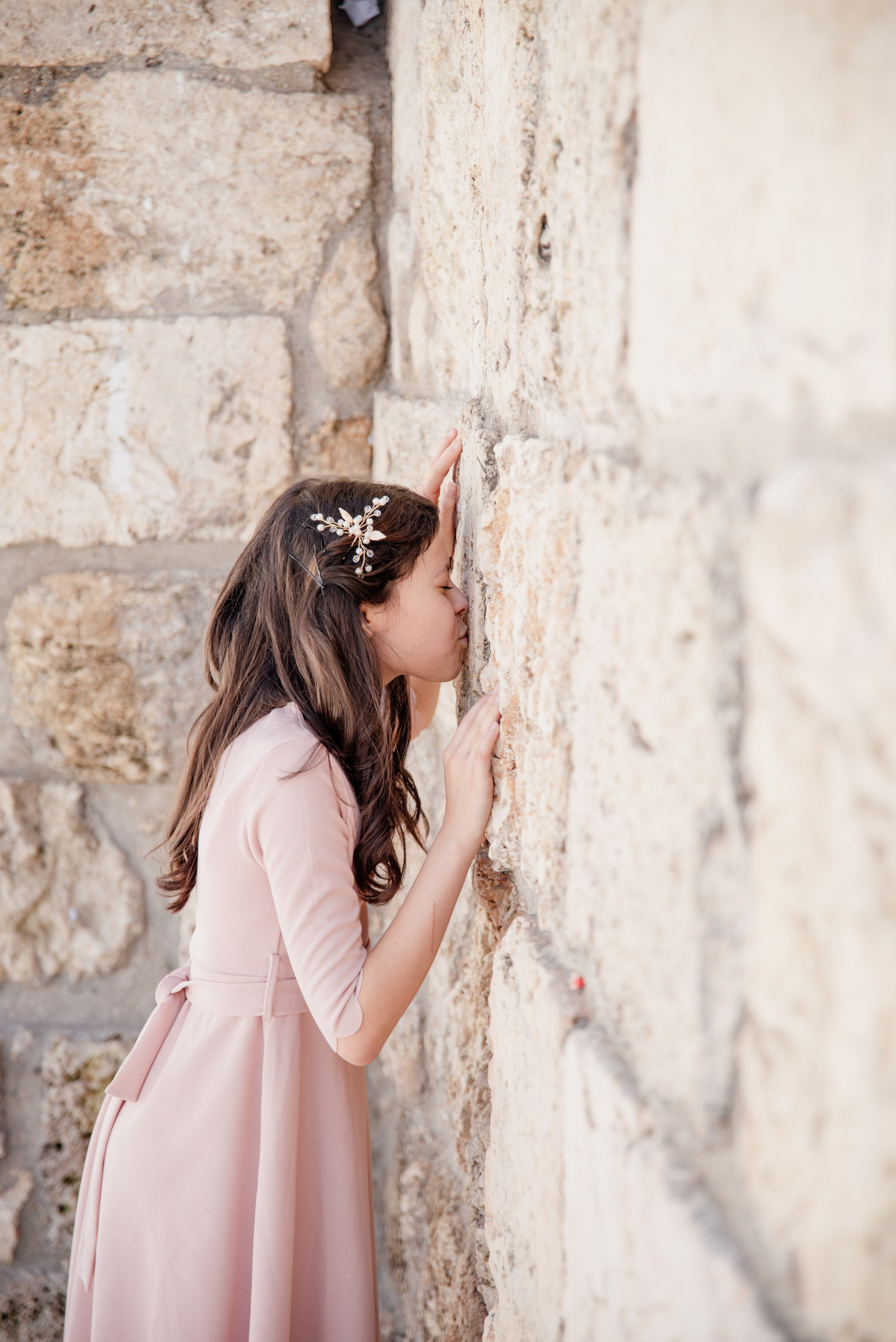 Bat Mizva Western Wall. Photographer in Israel Luba Ternavskaya