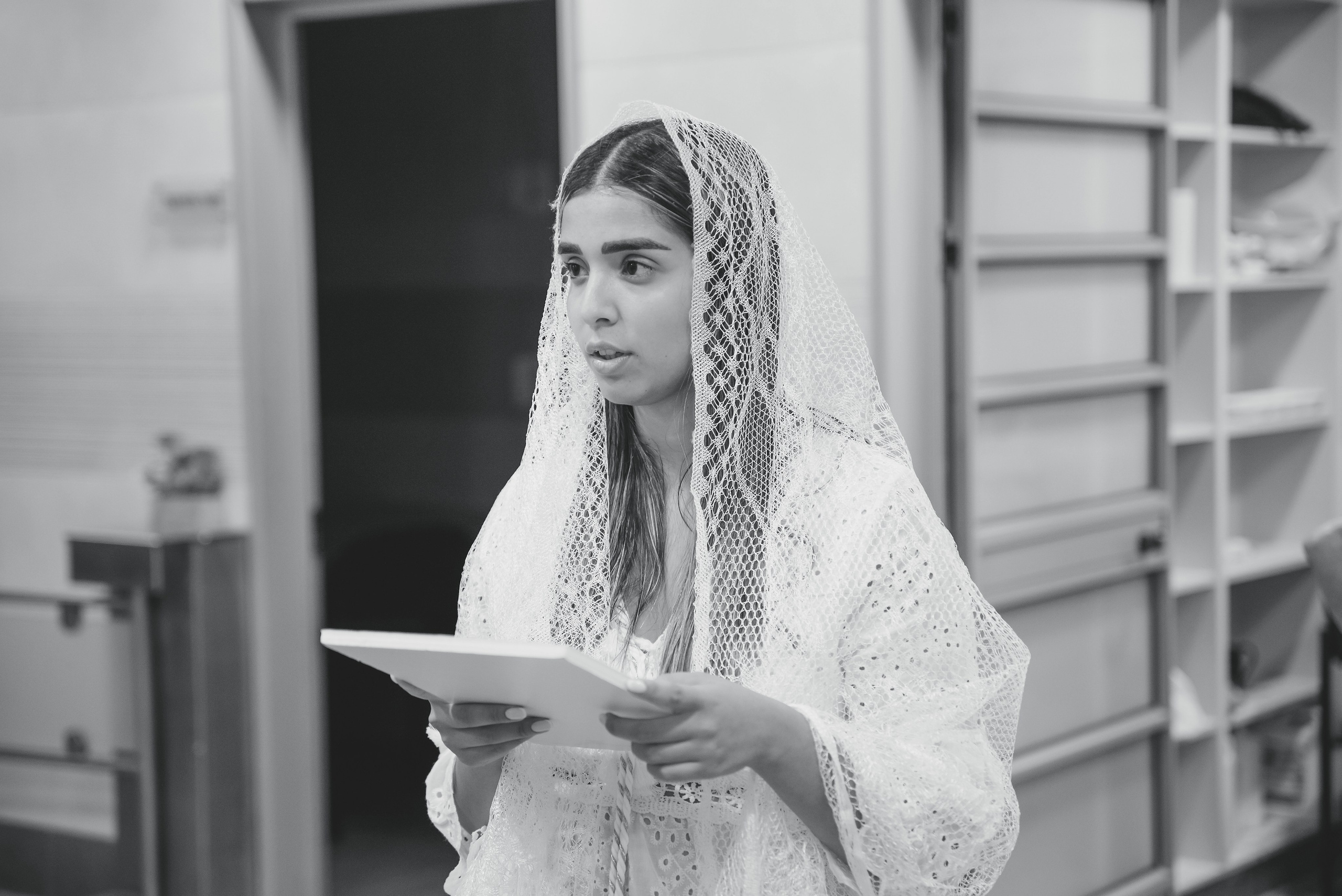 הפרשת חלה. צלמת ירושלים תל אביב ישראל