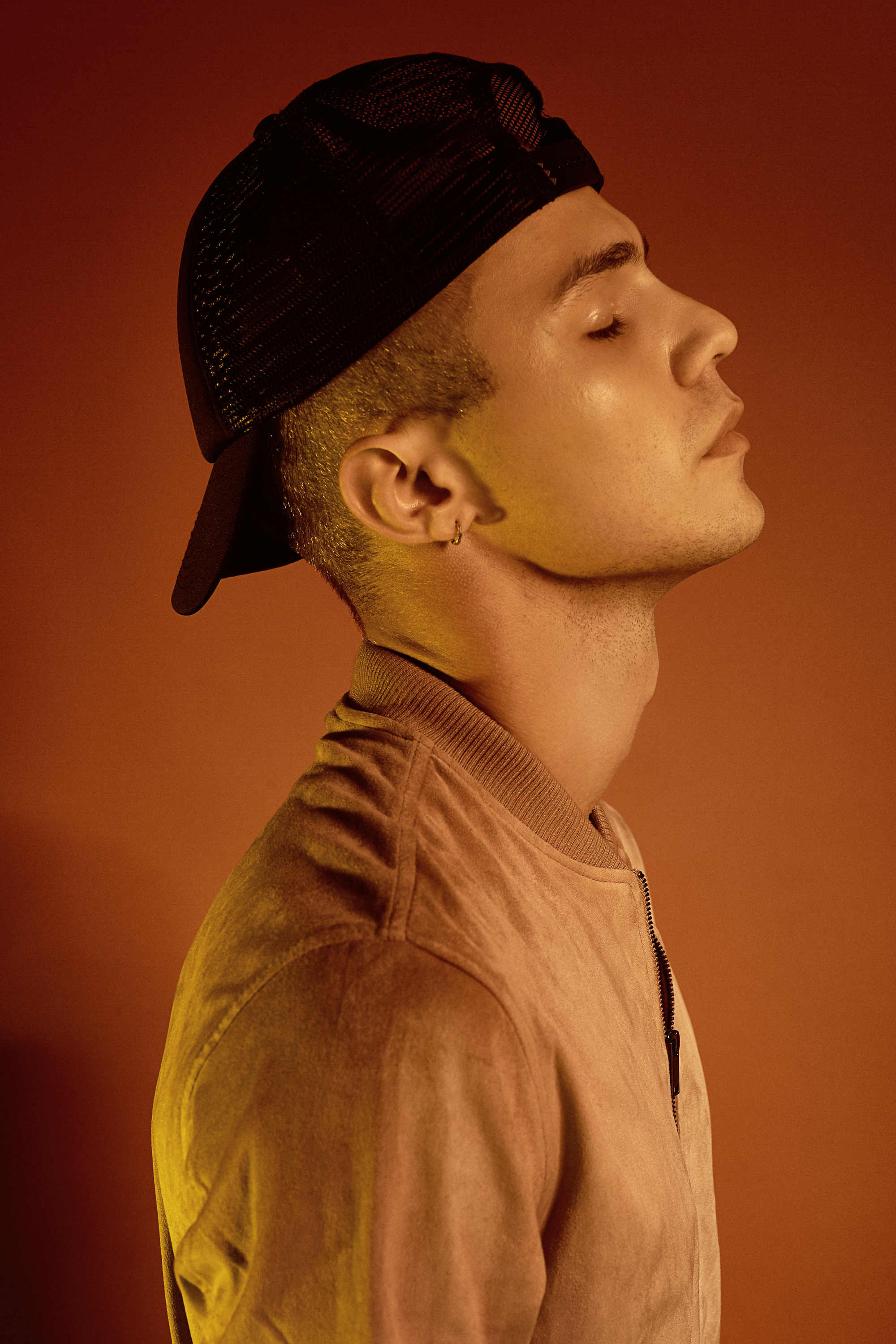 Август. Рекламный и портретный фотограф в Украине. Андрей Дерич